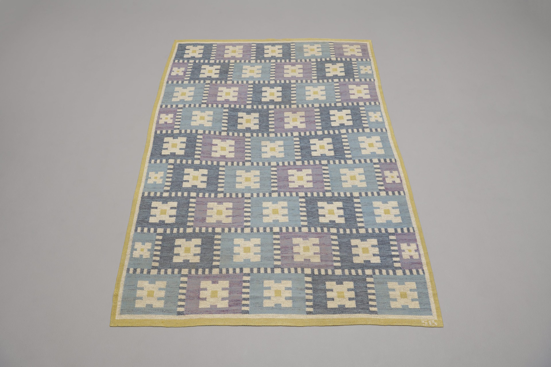 Carpet image 3