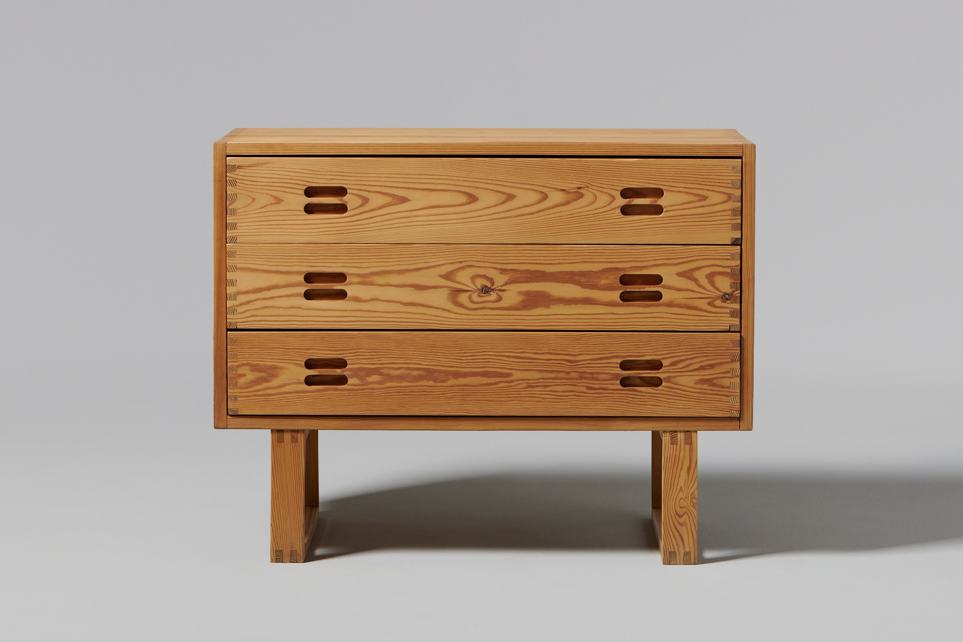 Cabinet image 2