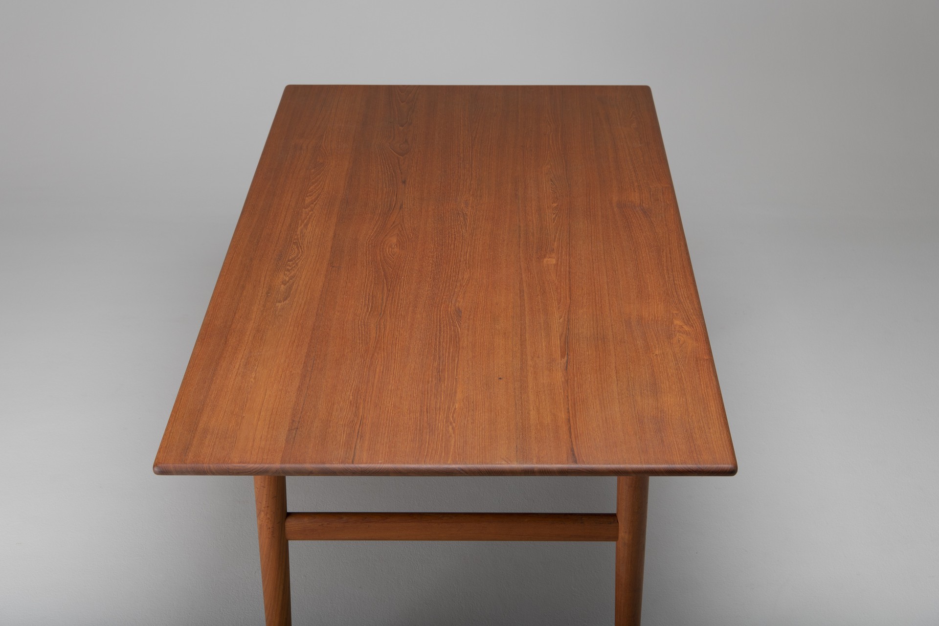 Dining Table image 6