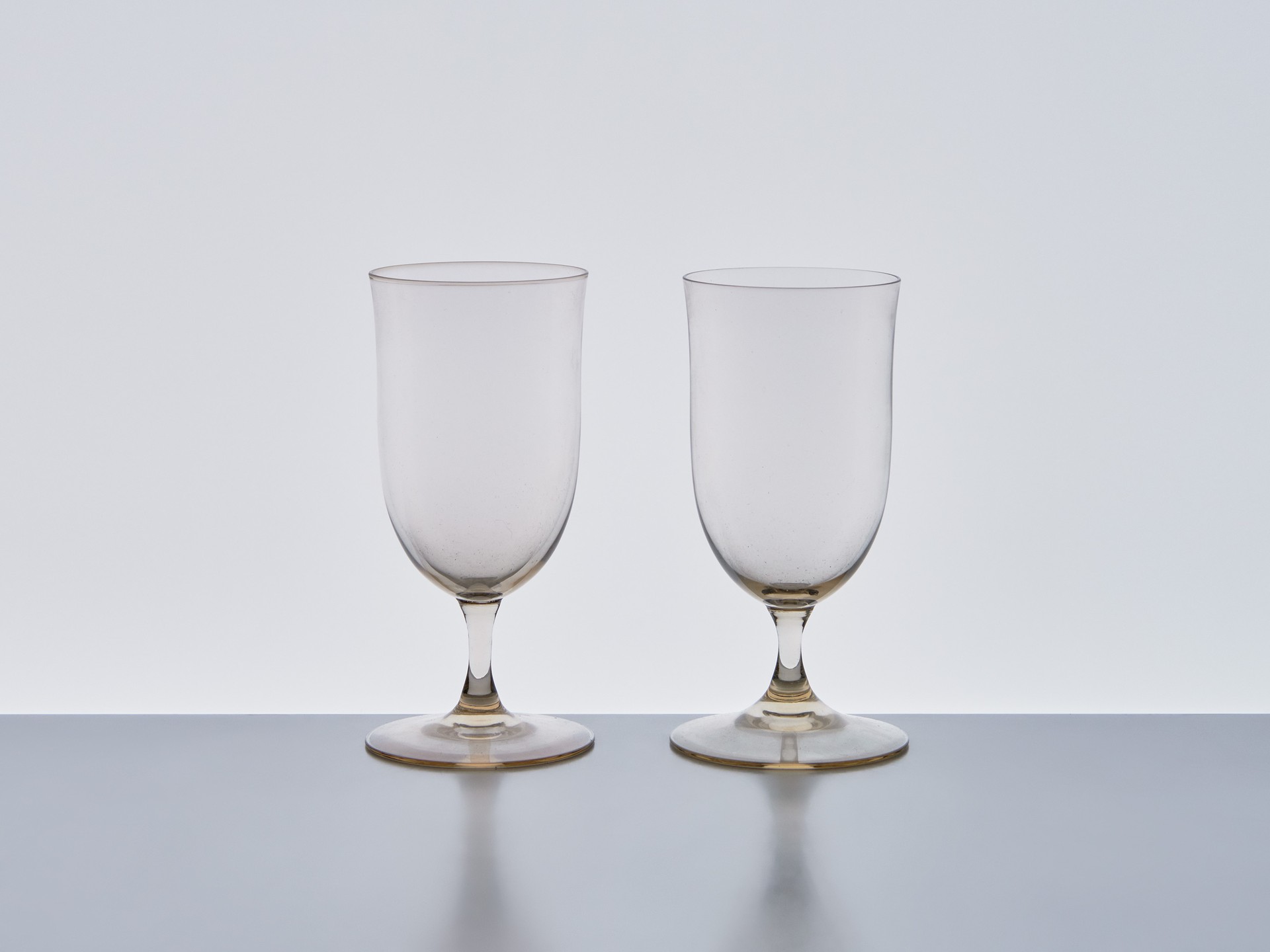 Set of Twelve Glasses image 4