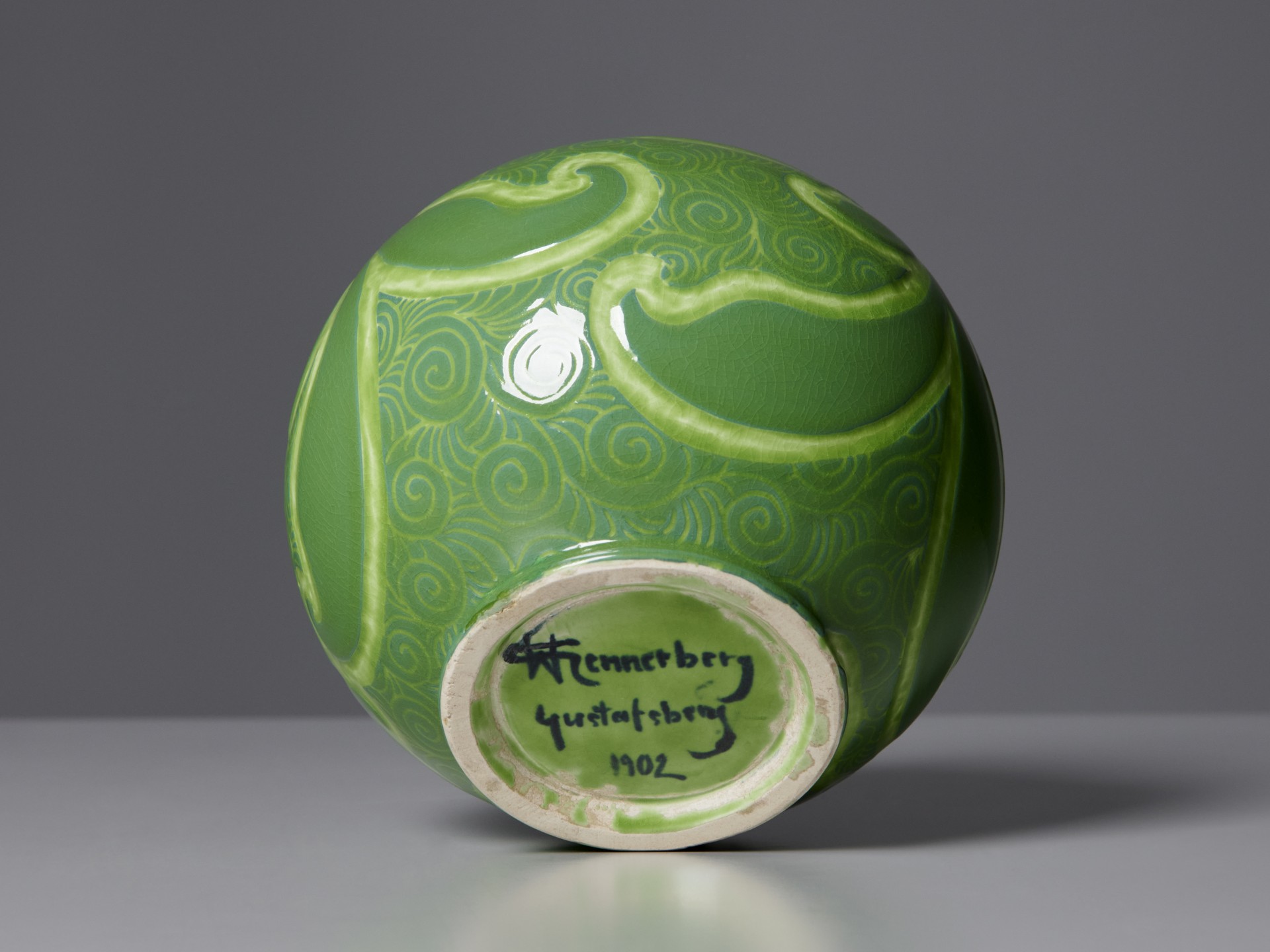 Vase image 6
