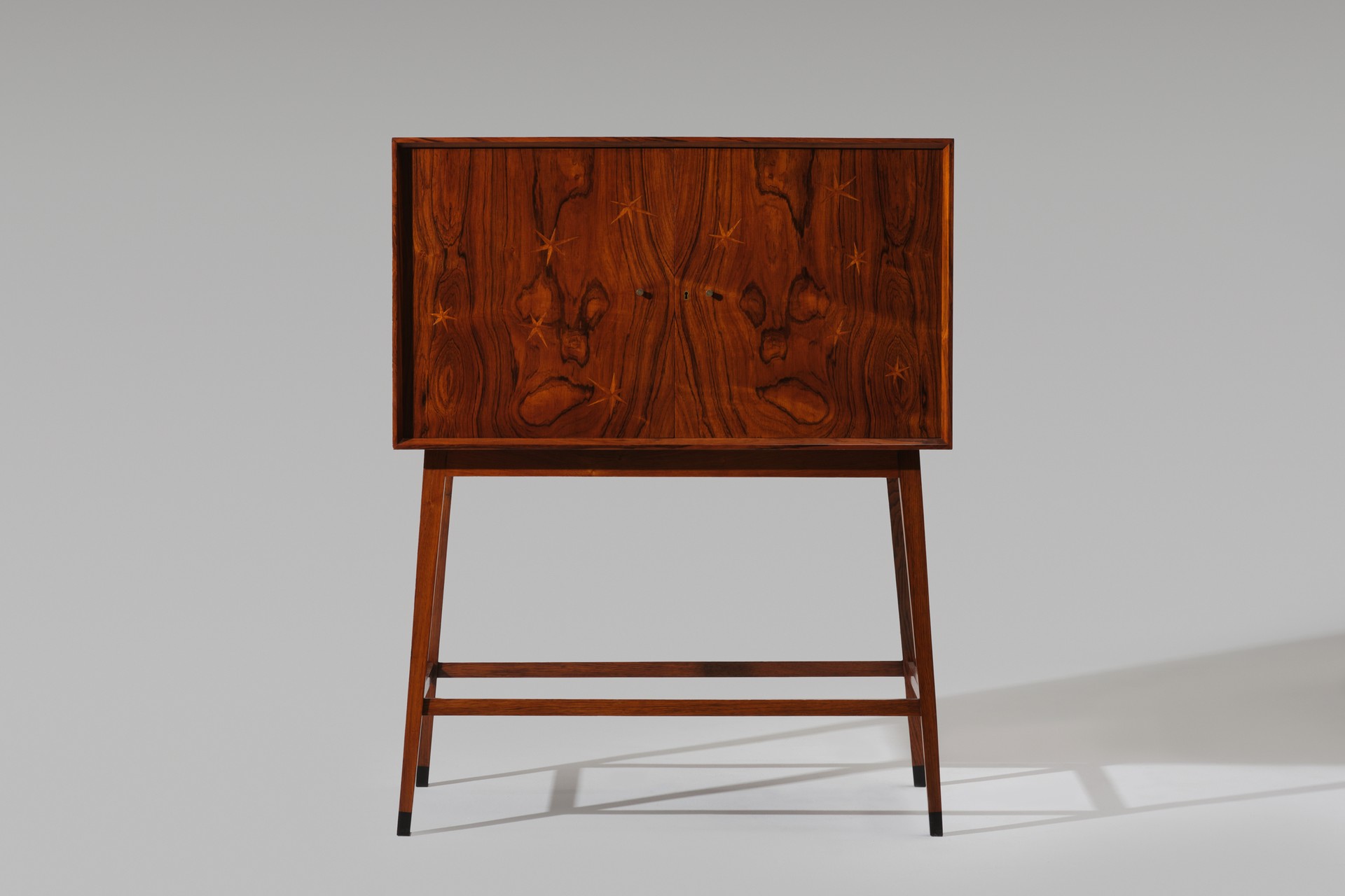 Bar Cabinet image 2