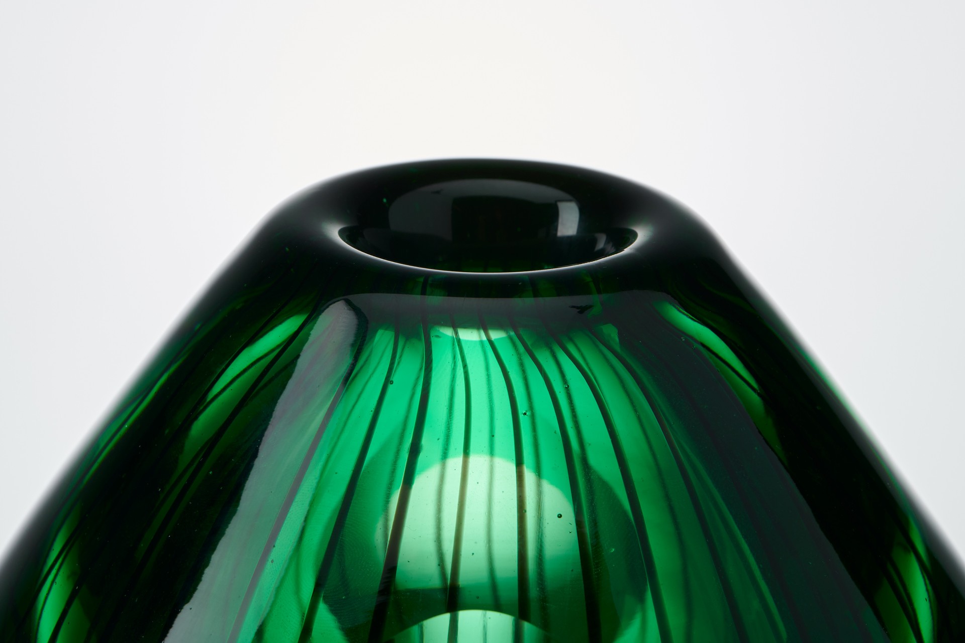 Unique "Ventana" Vase image 3