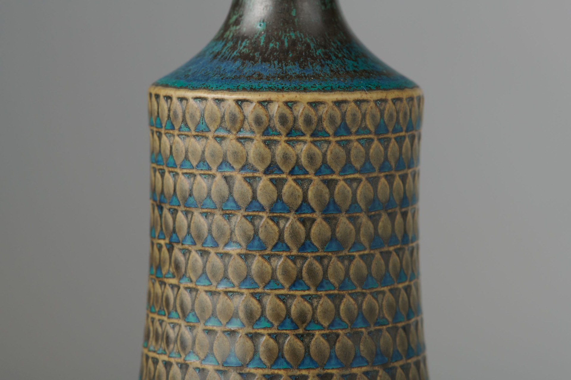 Vase image 4