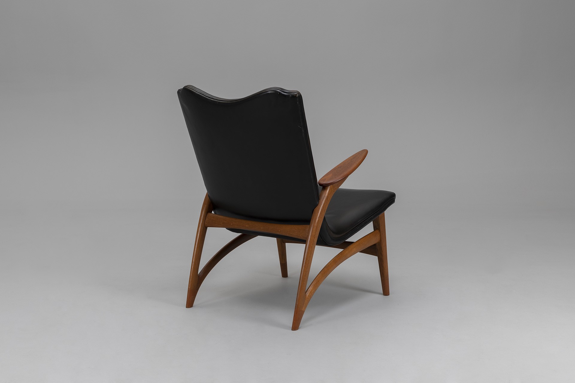 Armchair image 4