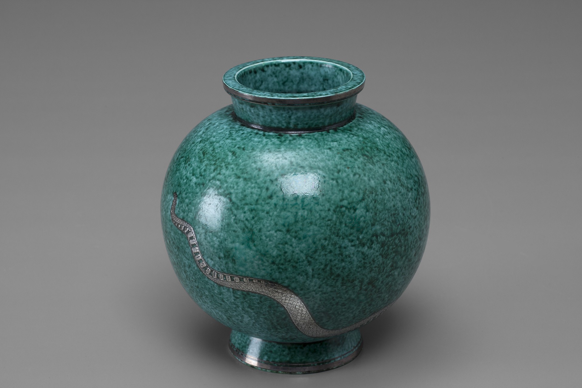 "Argenta" Snake Vase image 2