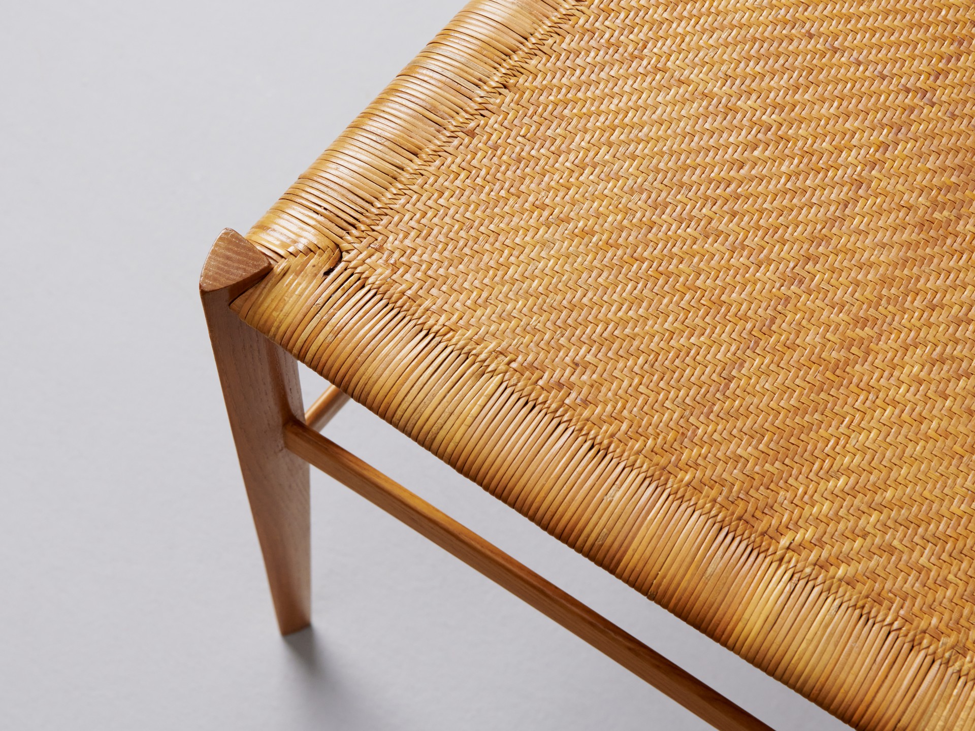 Set of Four 'Superleggera' Dining Chairs image 8