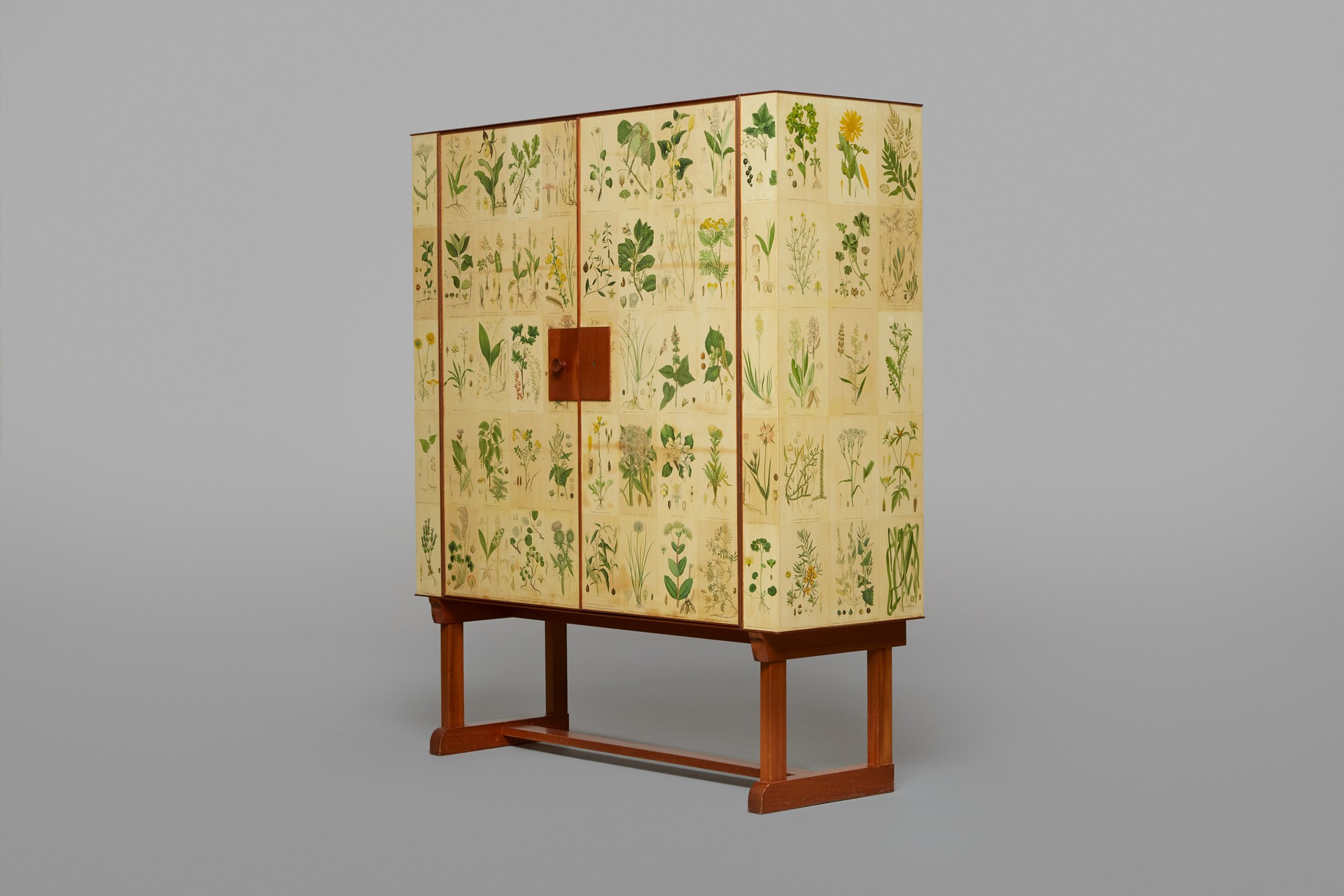 "Flora" Cabinet image 4
