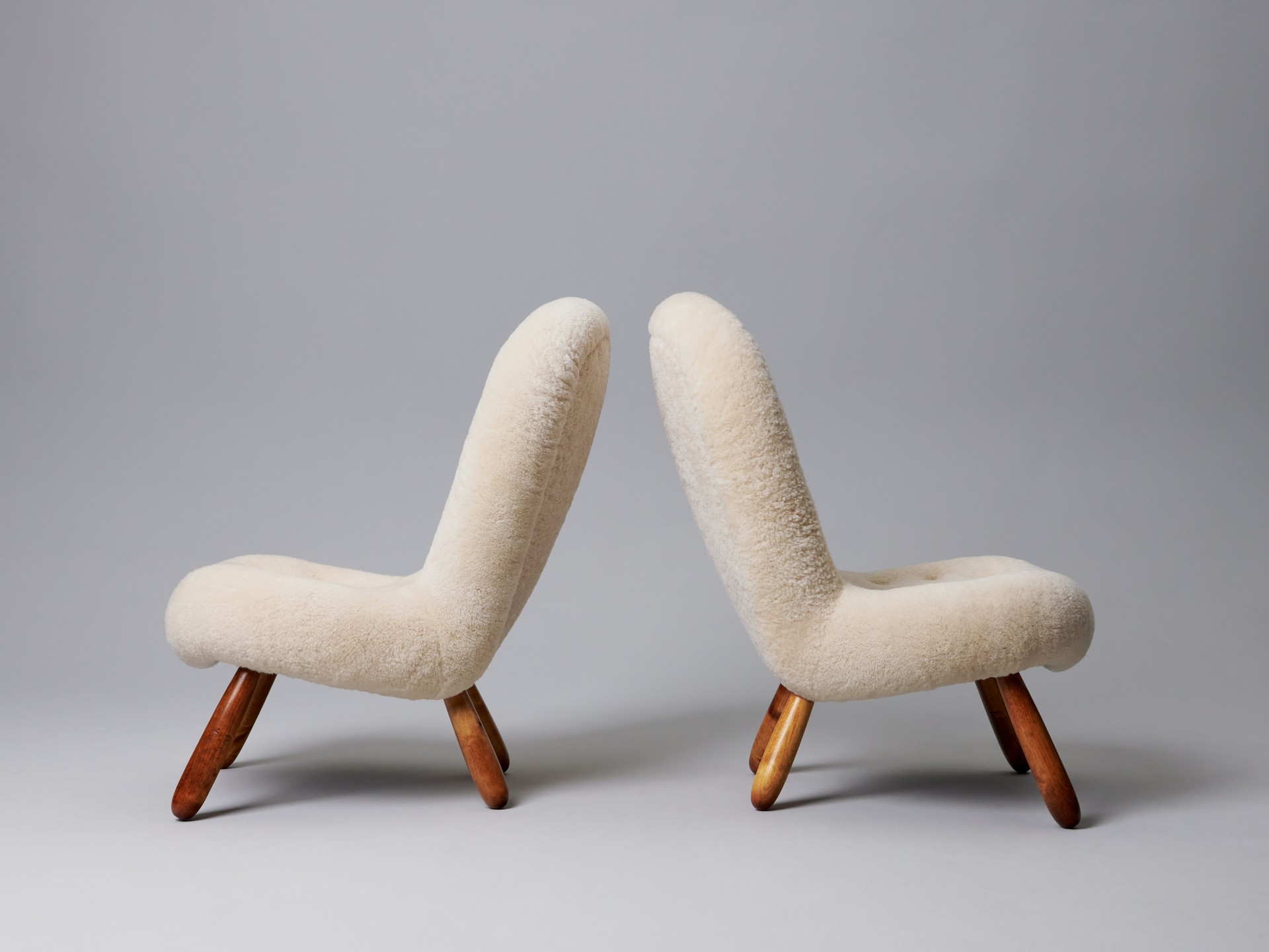 Pair of 'Clam' Chairs image 4
