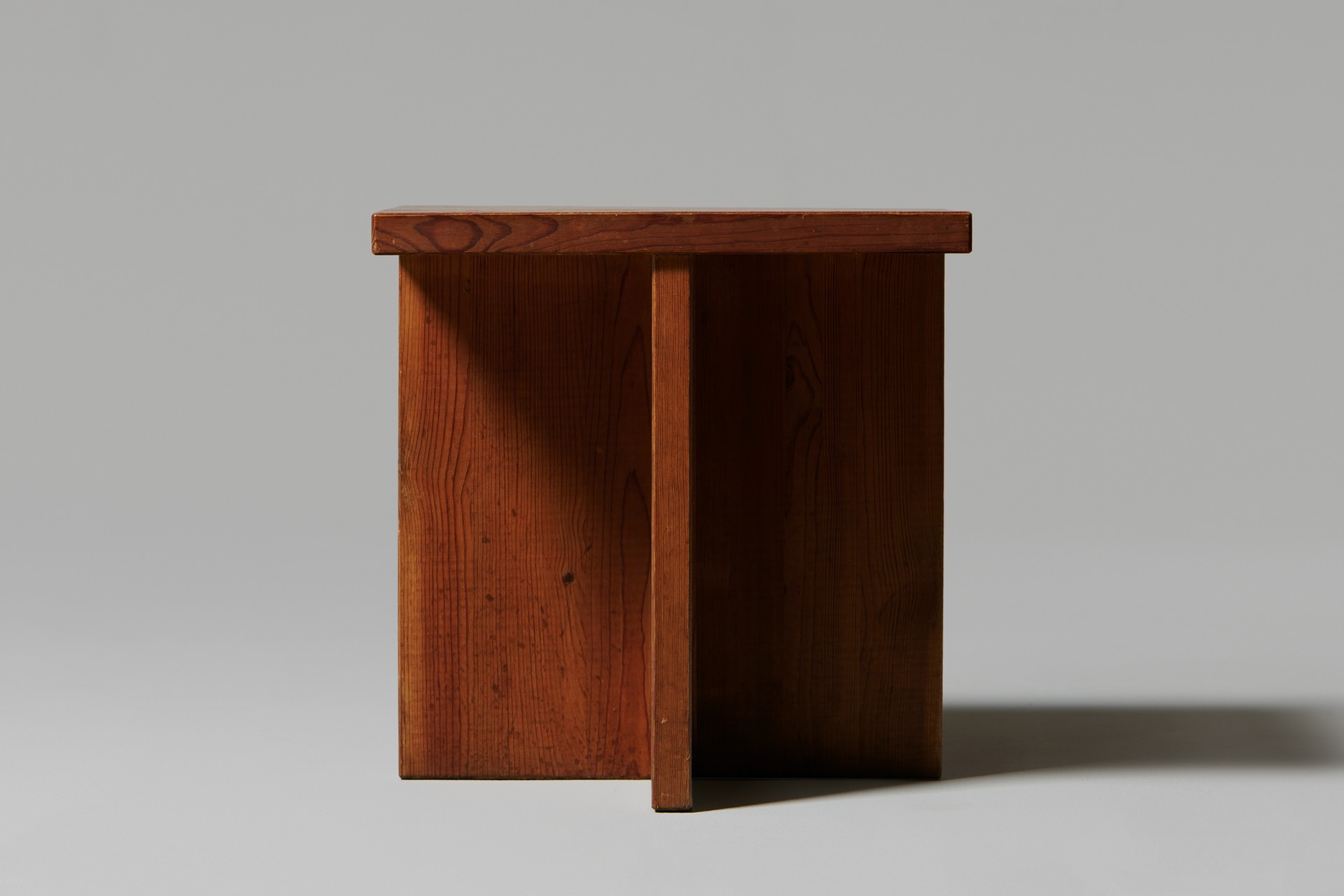 "Lovö" table image 2