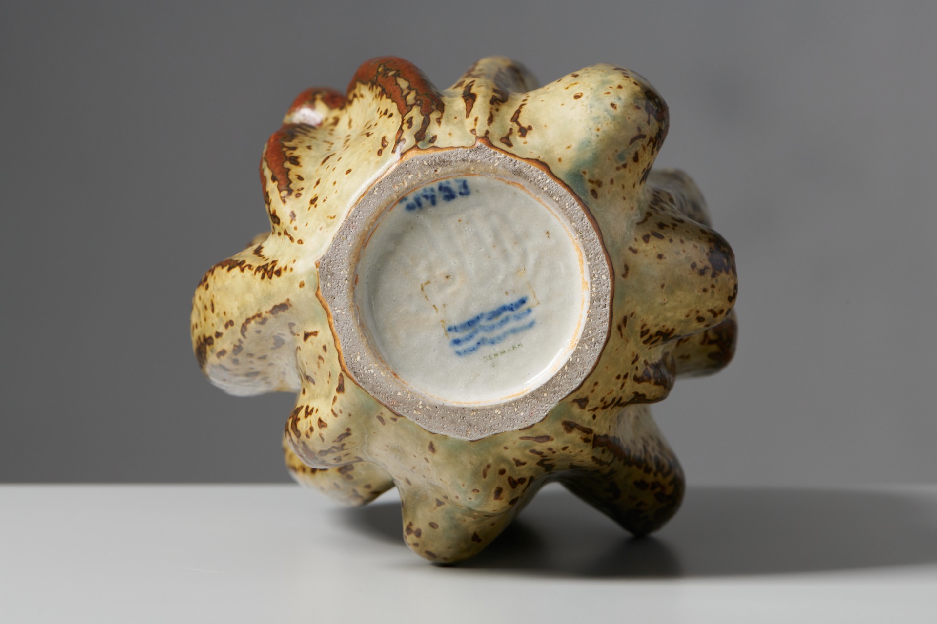 Vase image 7