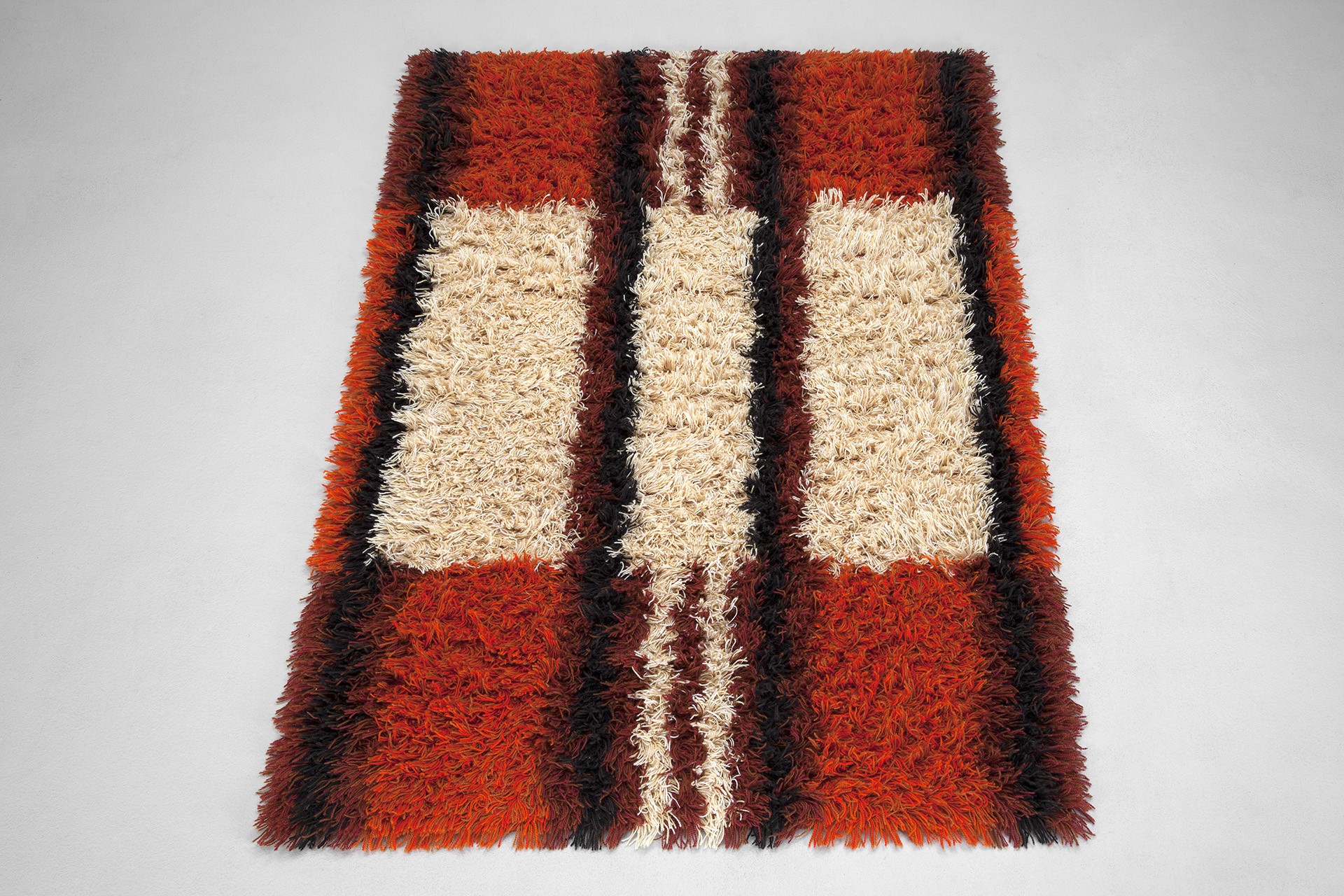 Taberg Rug image 2