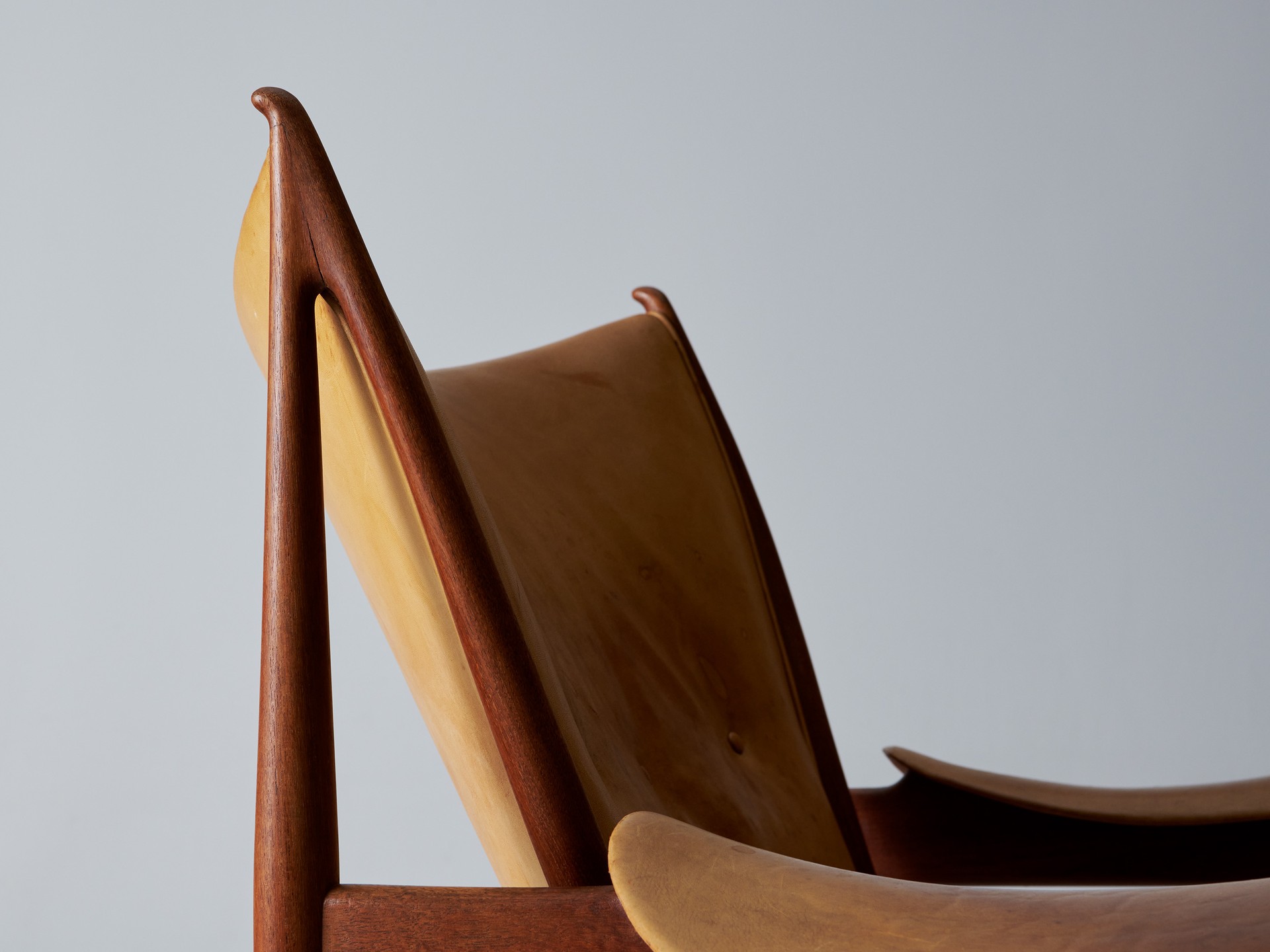 'Chieftain' Armchair image 12