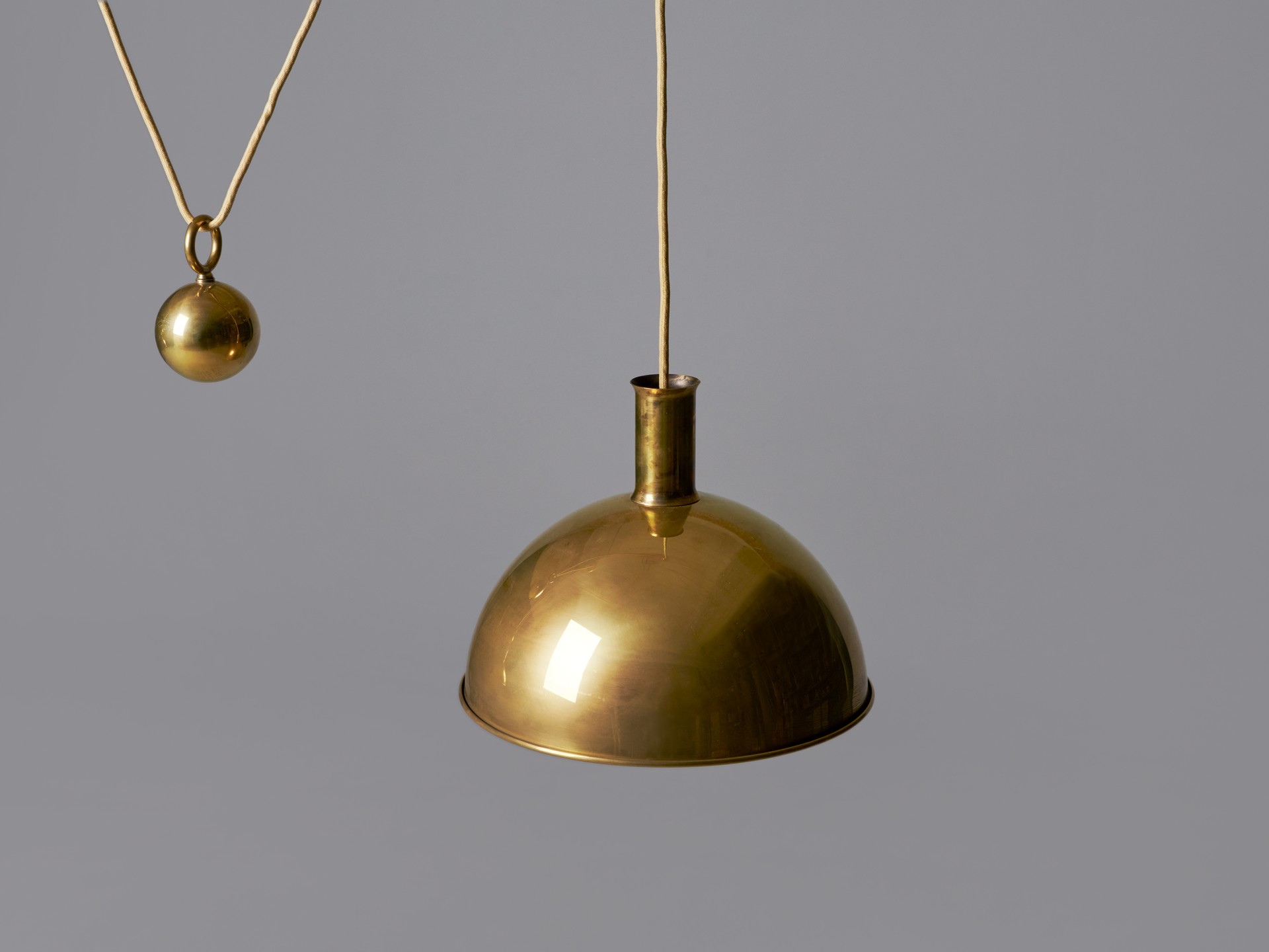 Double Counterweight Adjustable 'Posa' Ceiling Lamp image 3