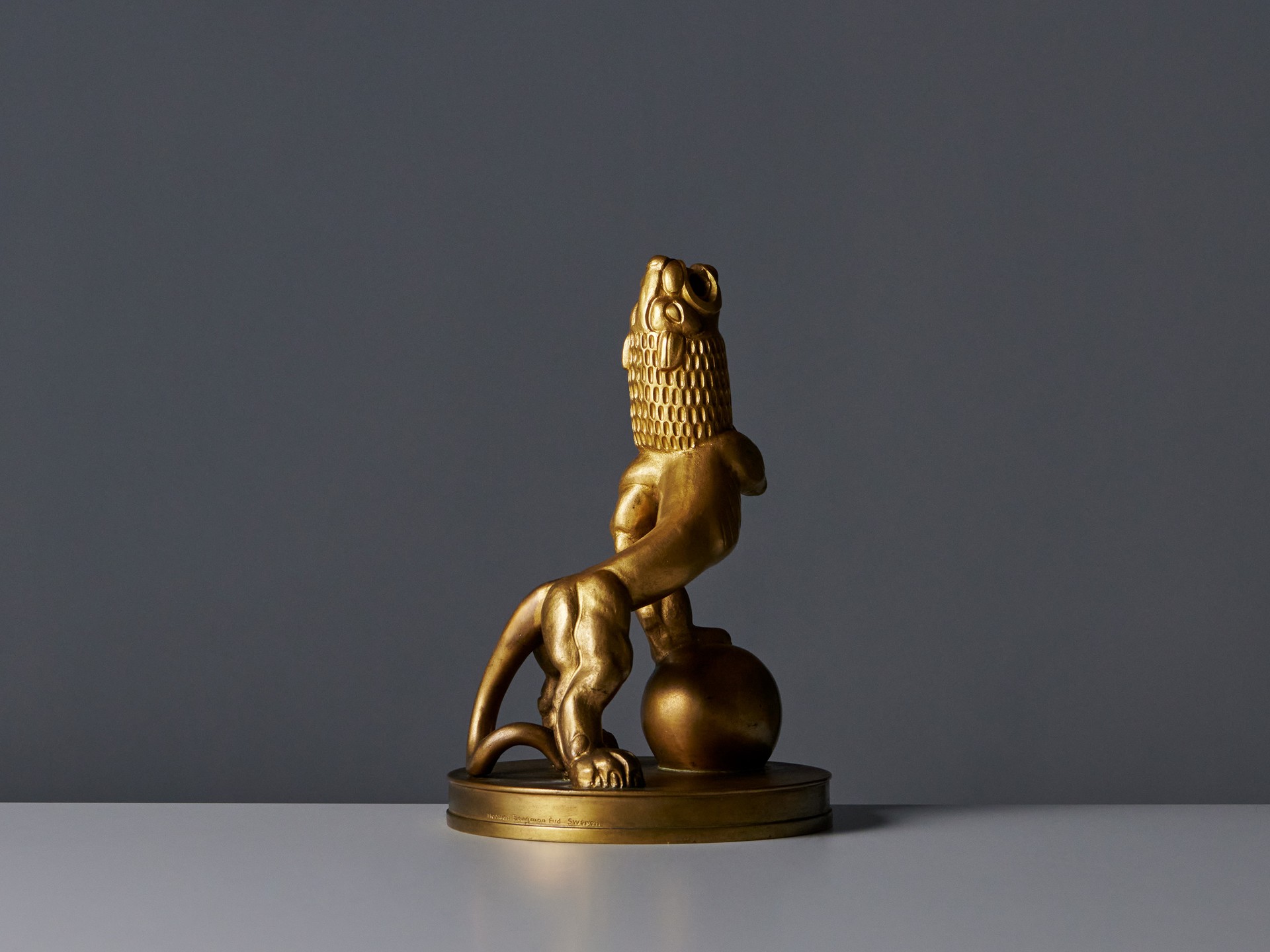 Rare Lion Sculpture image 6