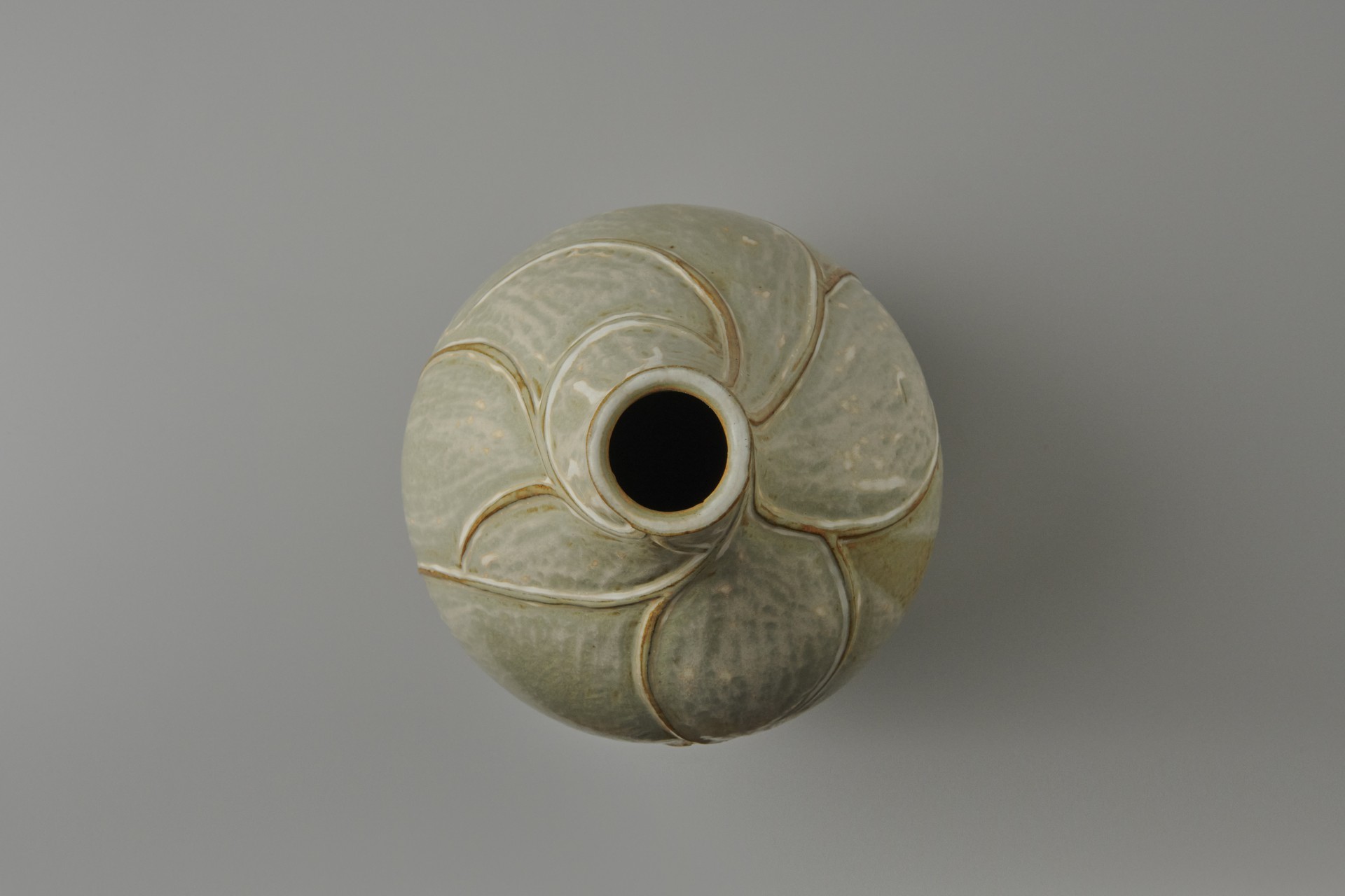 Vase image 3