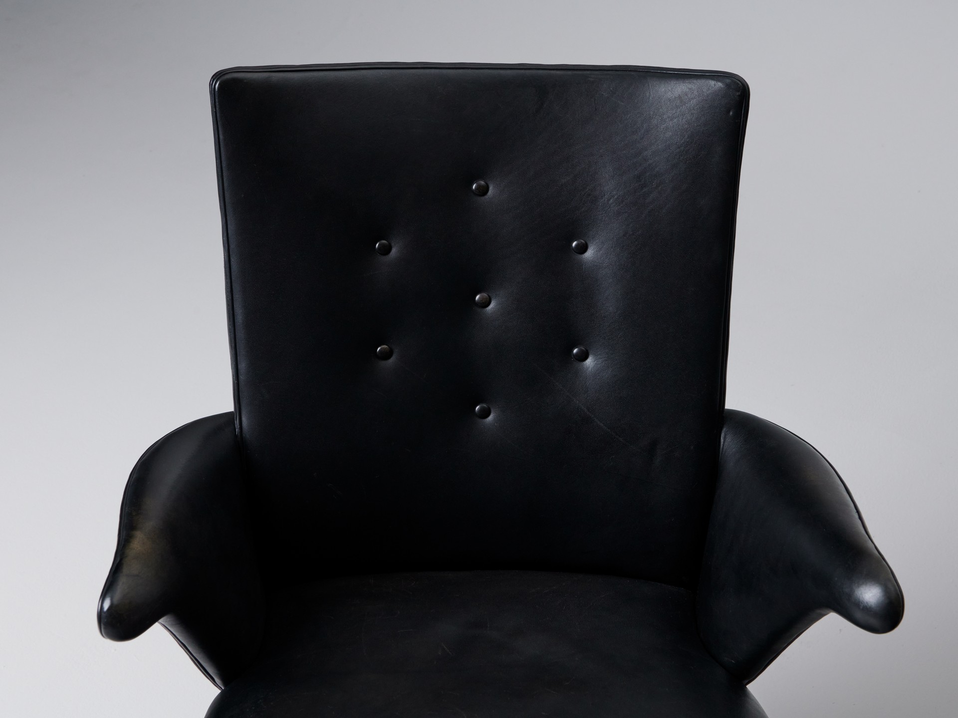 Armchair image 6