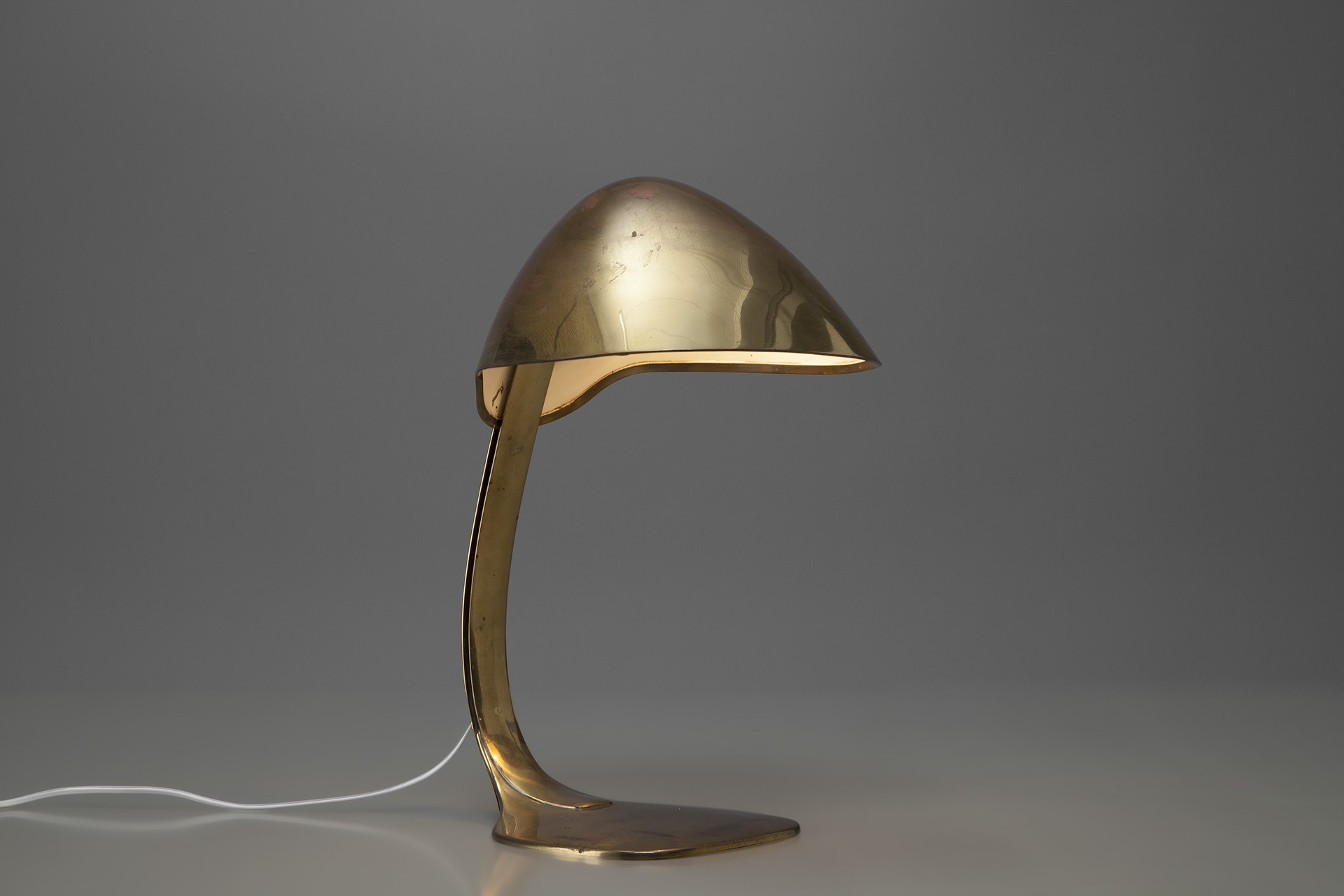 Rare Table Lamp Model no 1005 image 4