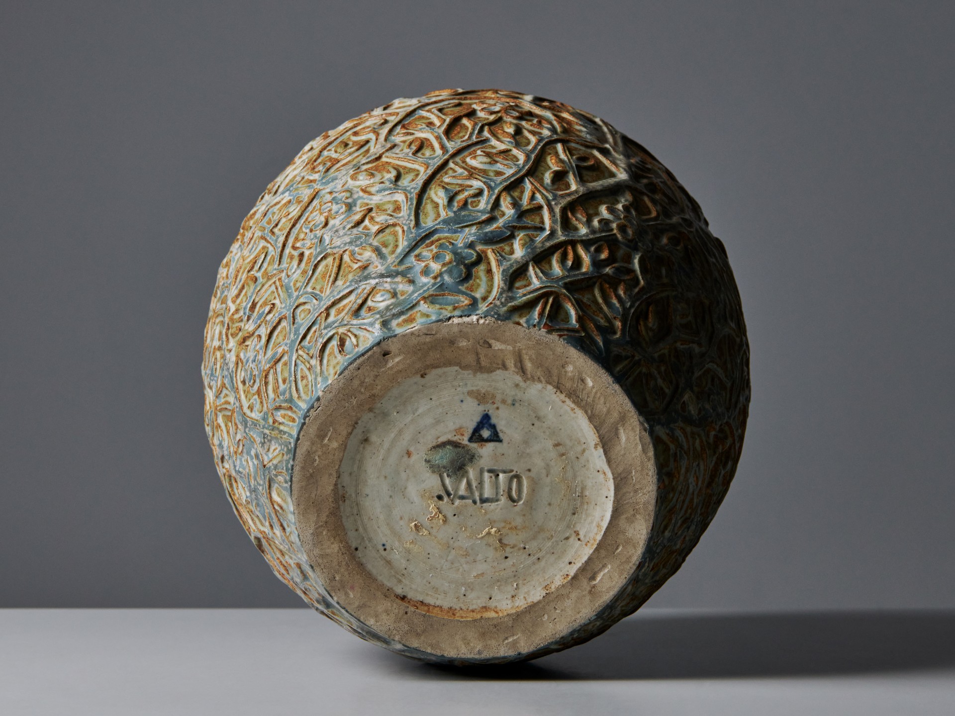 Vase image 8