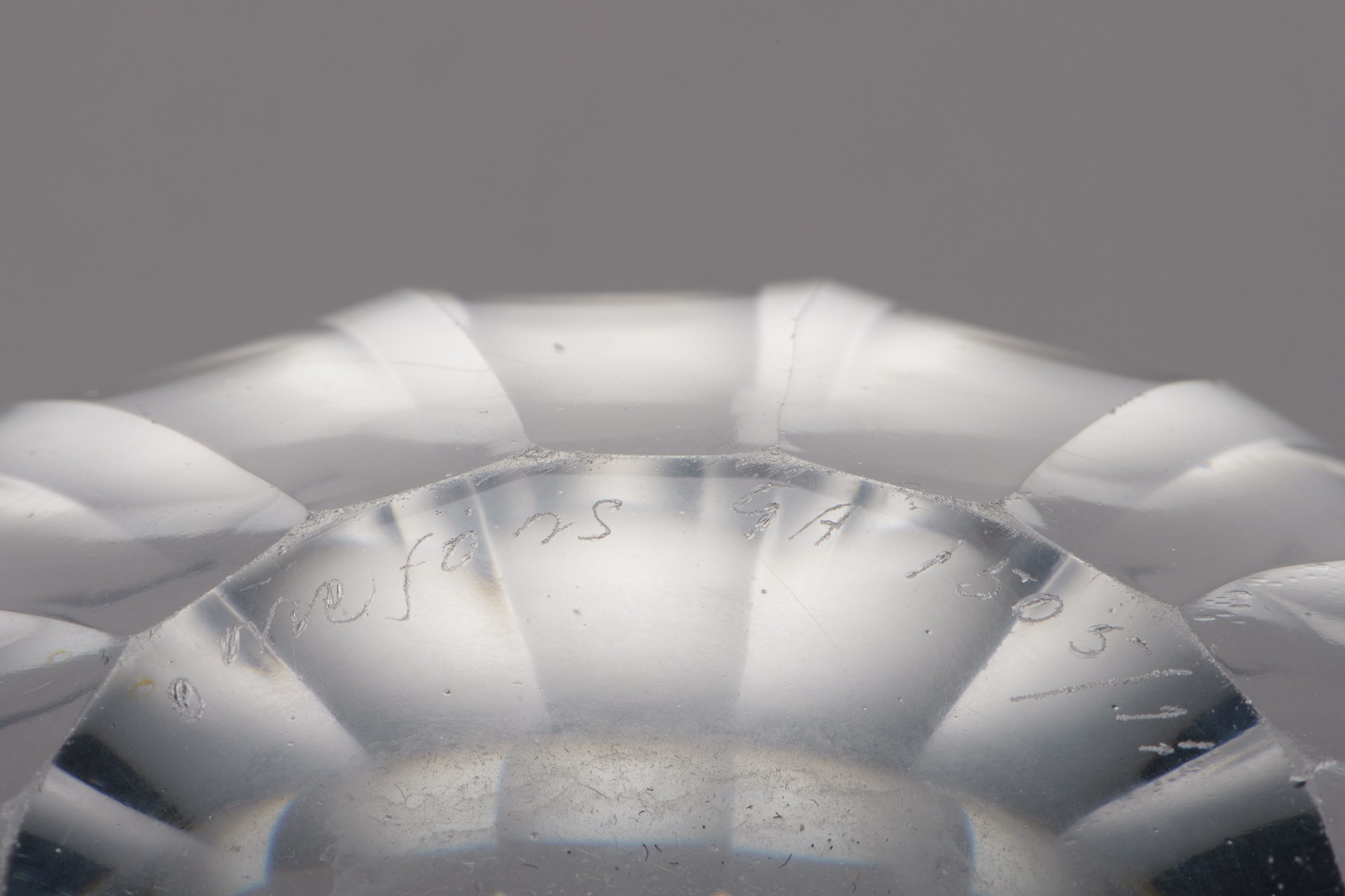 Vase image 3