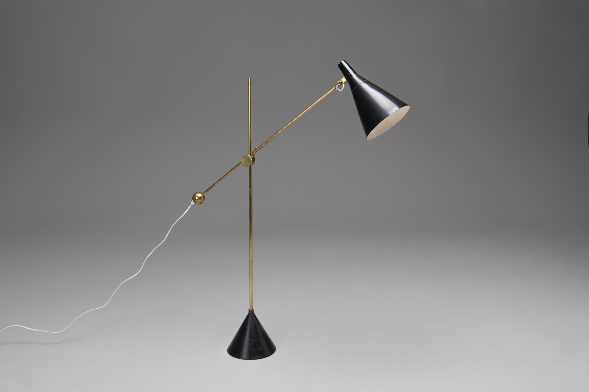 "K10-11" Floor Lamp image 2