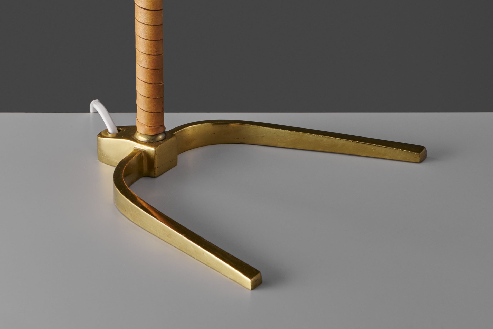 Adjustable Table Lamp image 3
