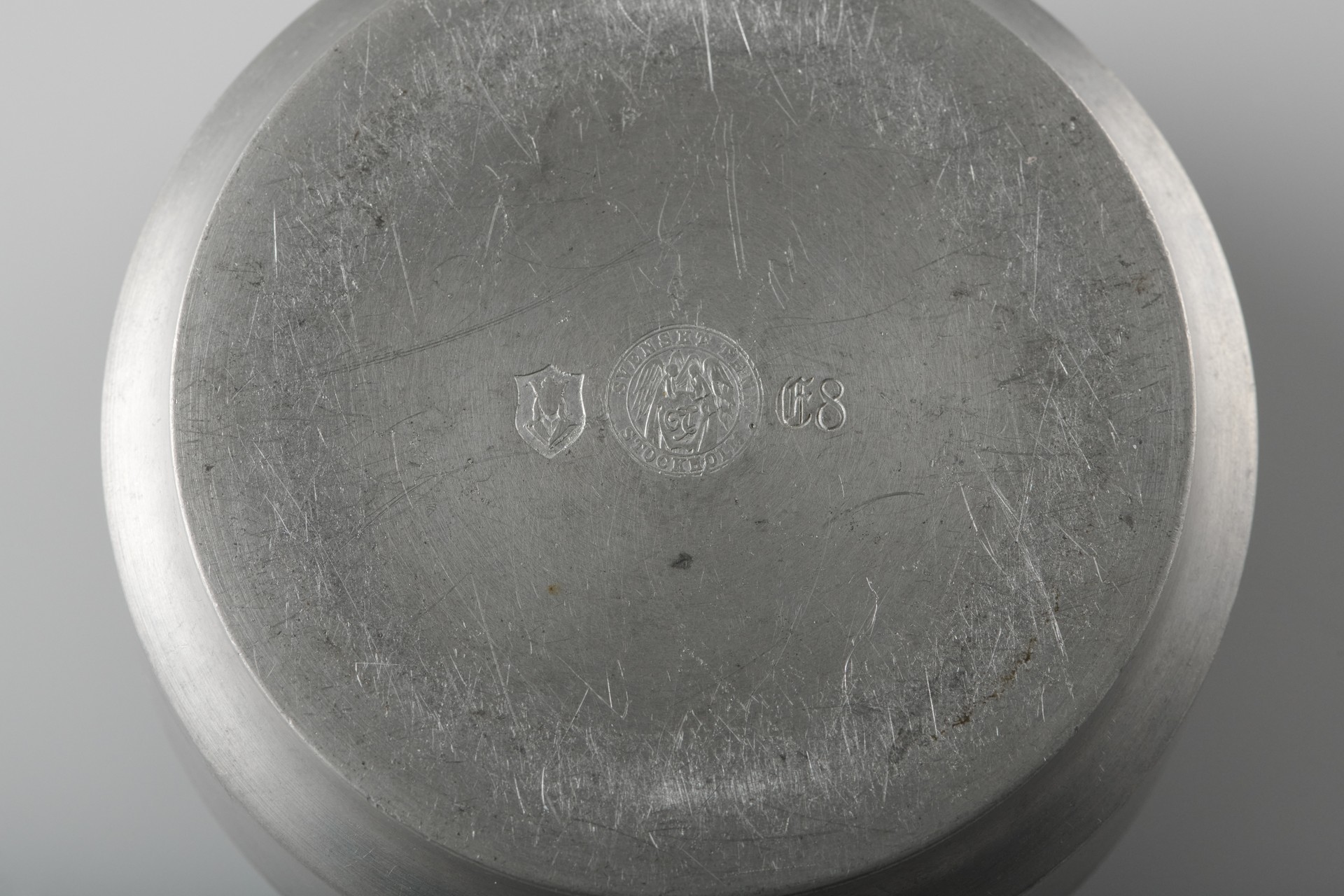 Box with Cover image 4