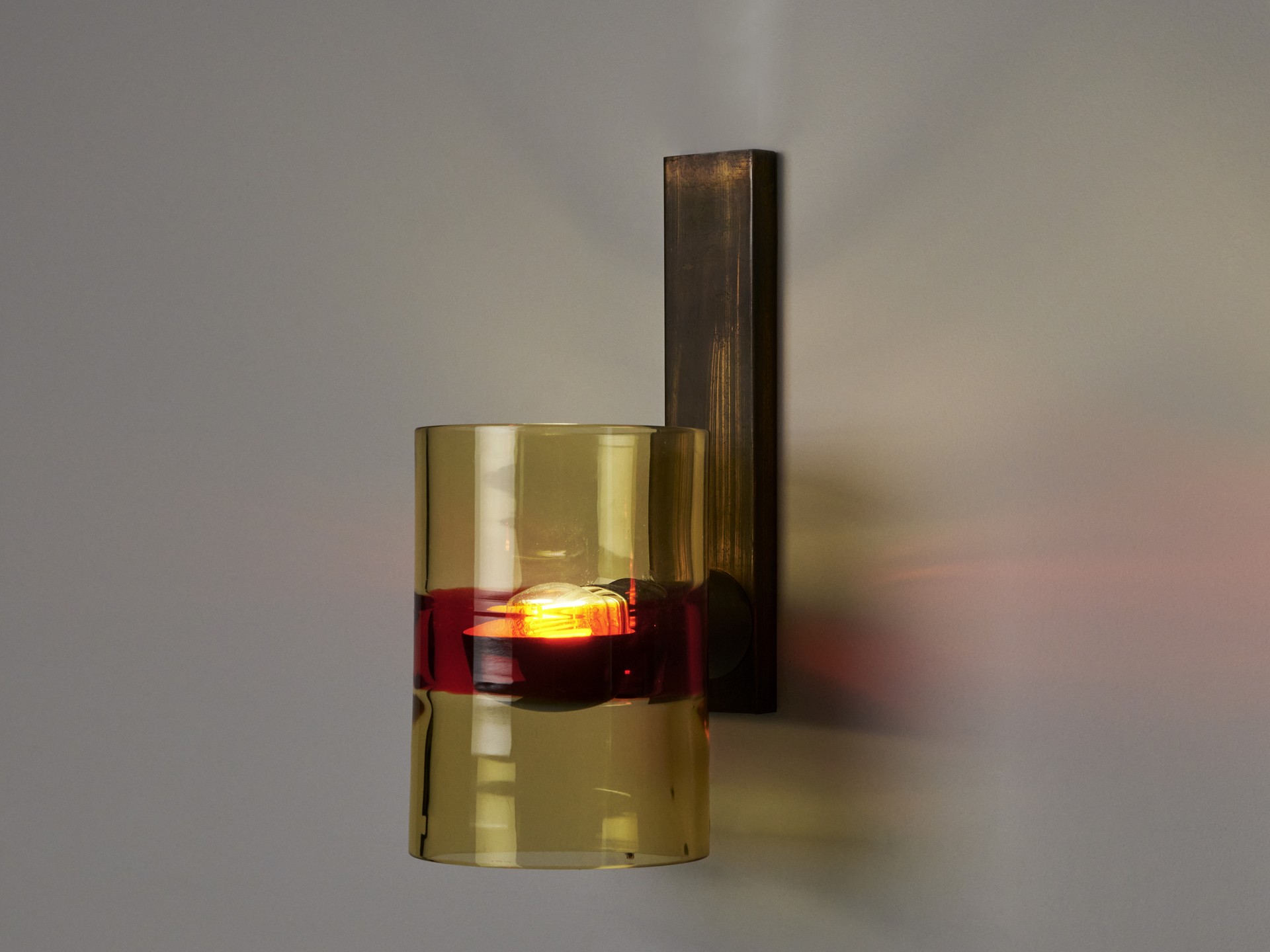Set of Four Wall Lamps image 8