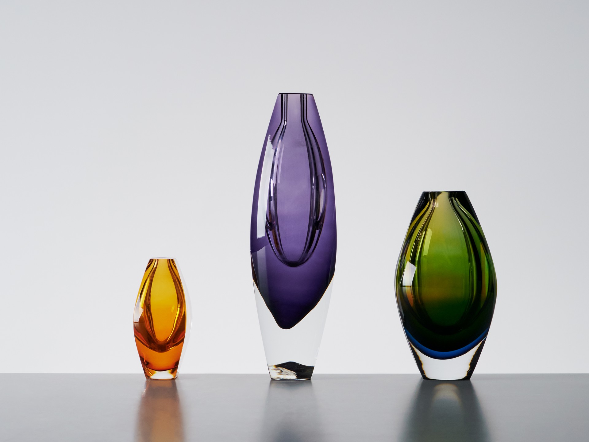 Set of Three 'Ventana' Vases image 3