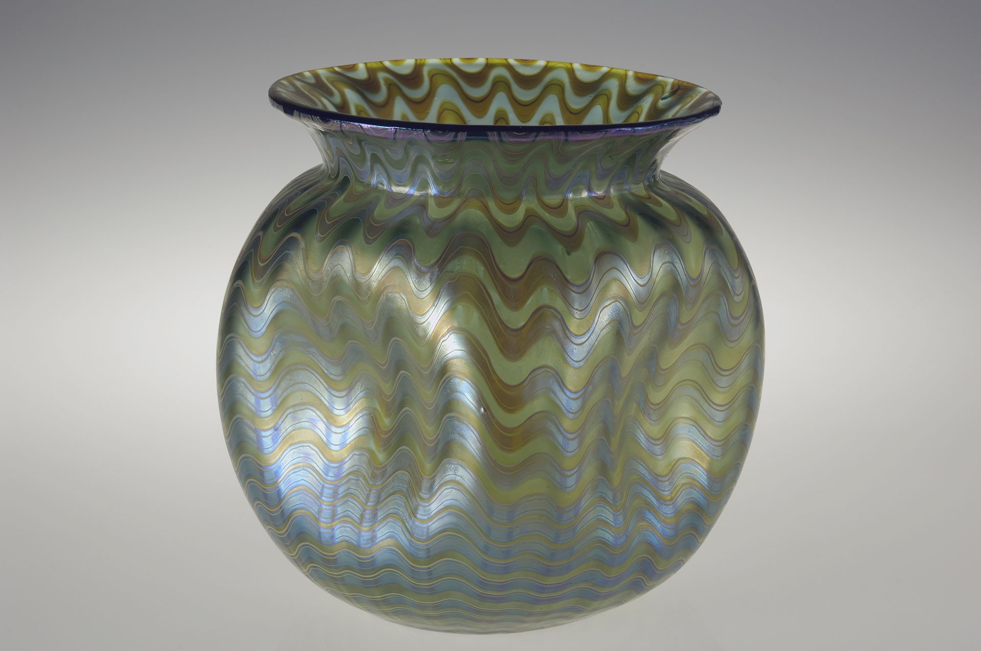 Loetz Vase