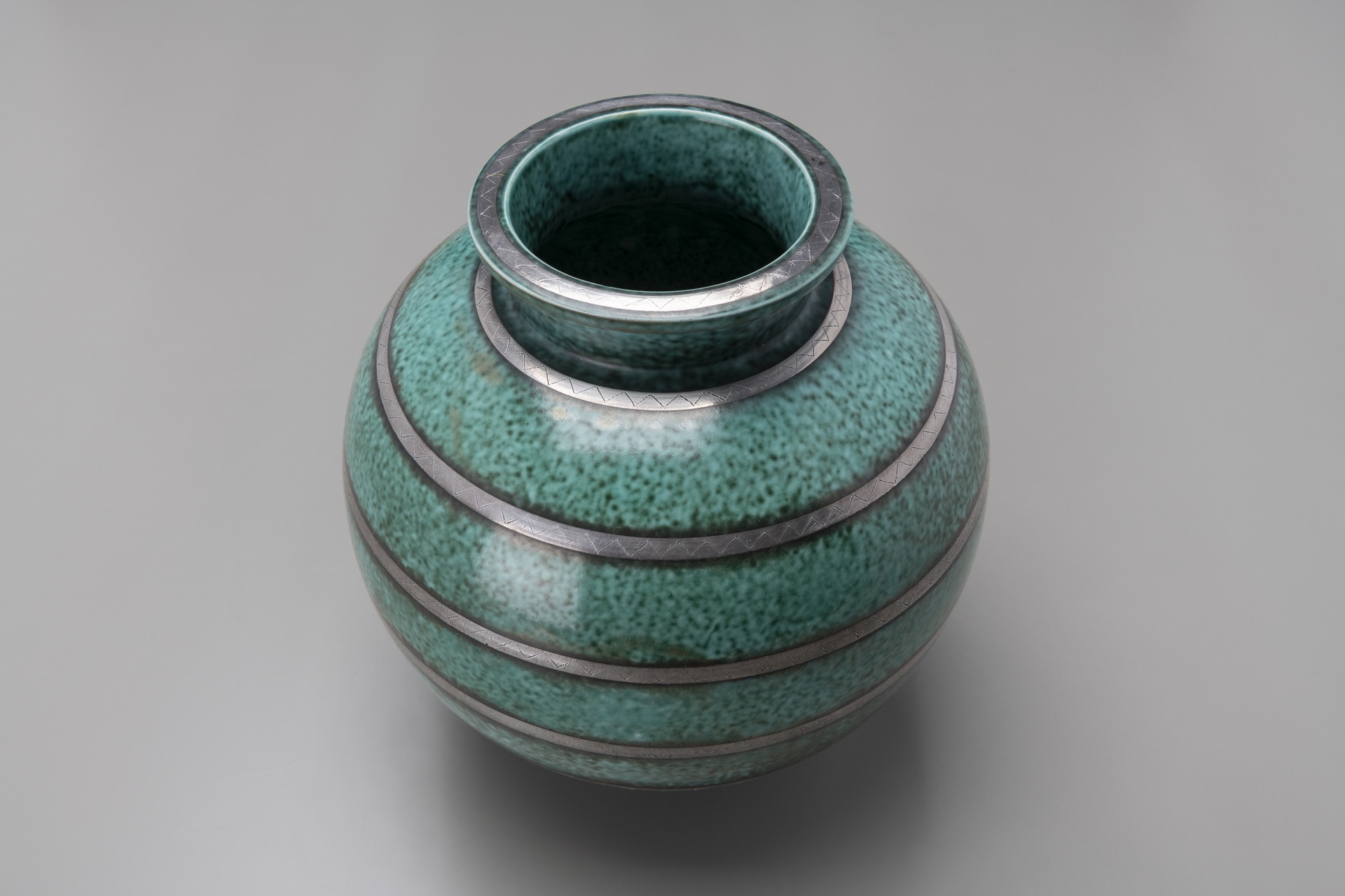 Vase image 2