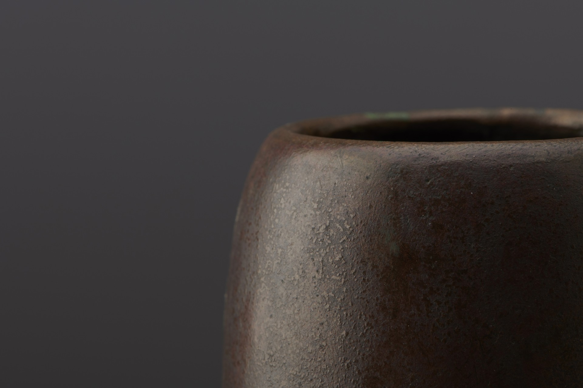 Vase image 4