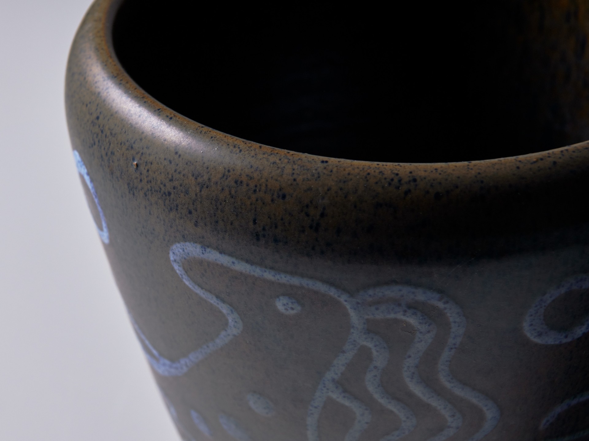 Vase image 5