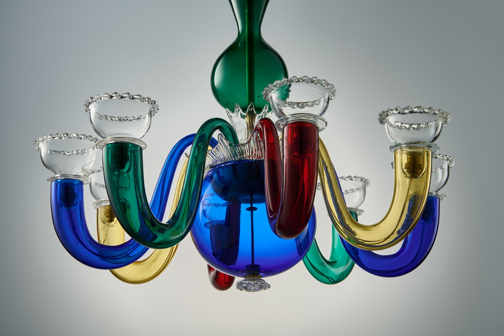 Chandelier image 3