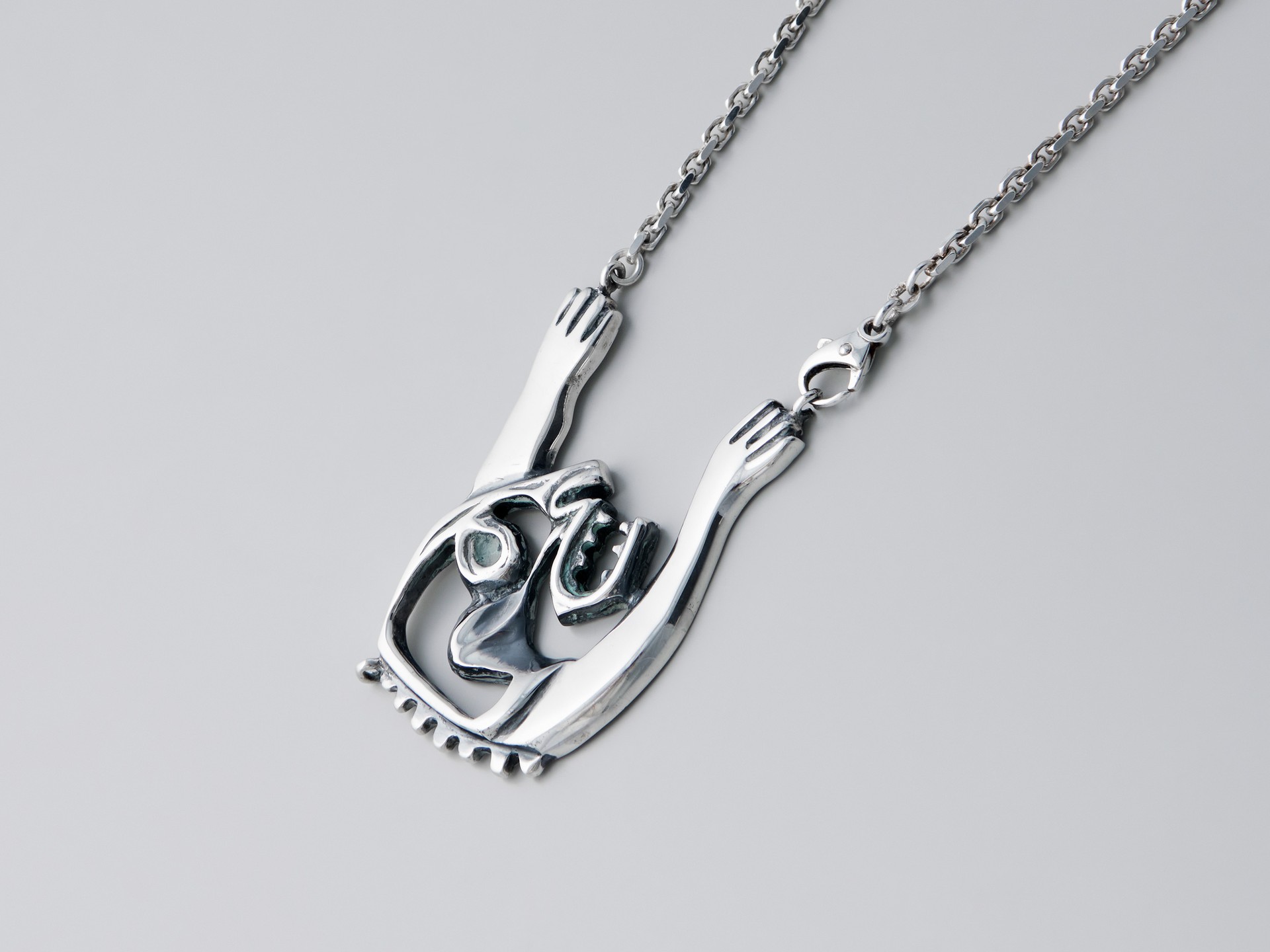 Necklace image 3
