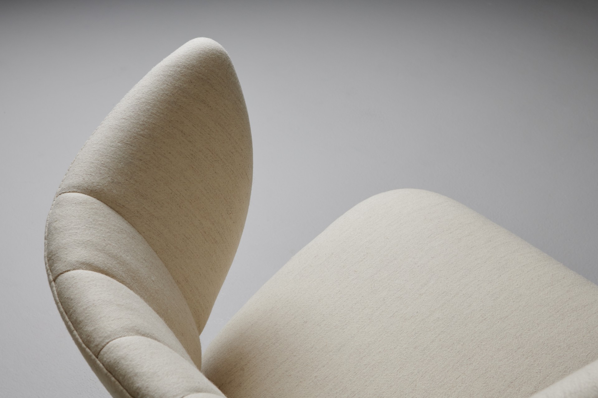 Pair of Lounge Chairs image 8
