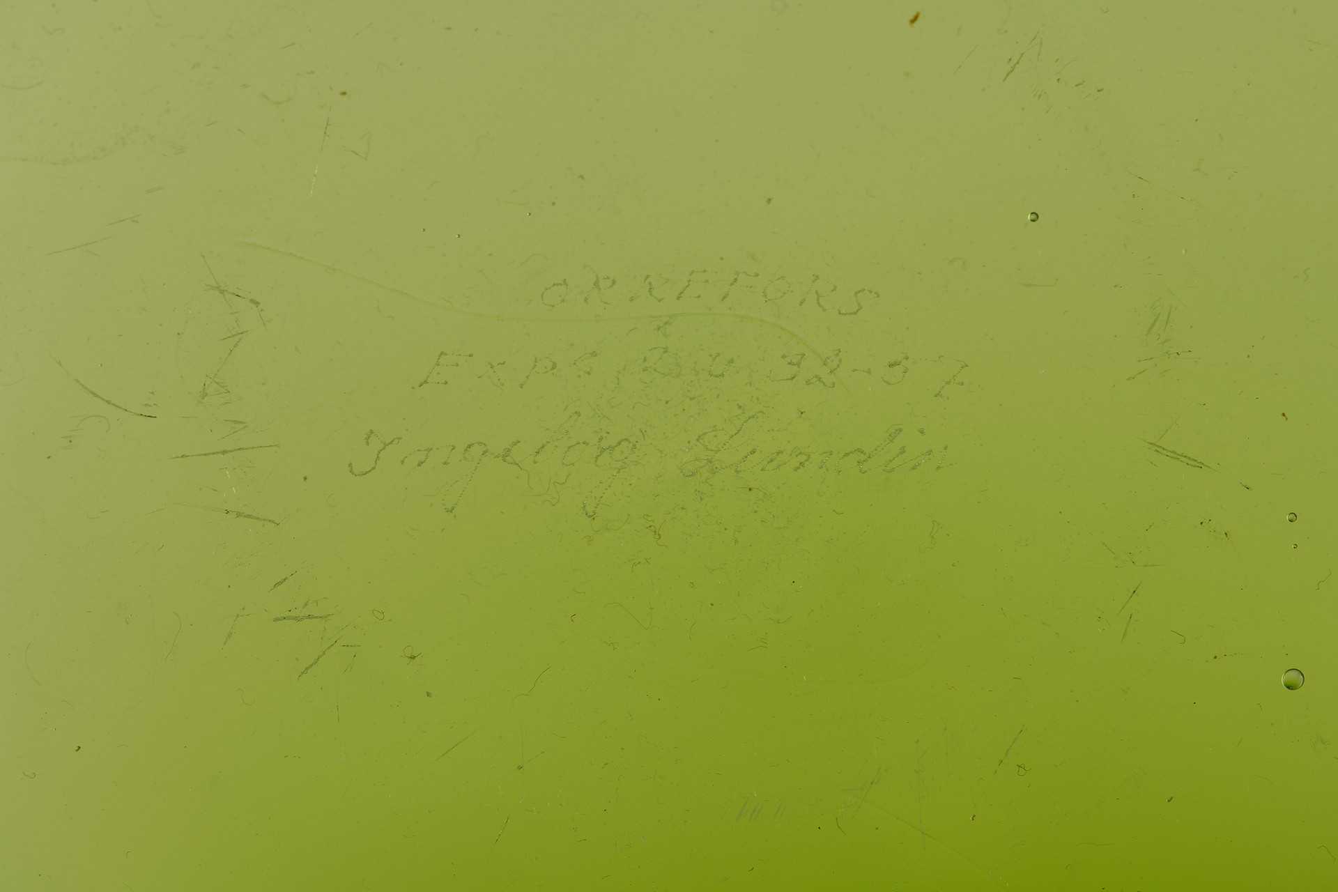 'Apple' Vase image 4