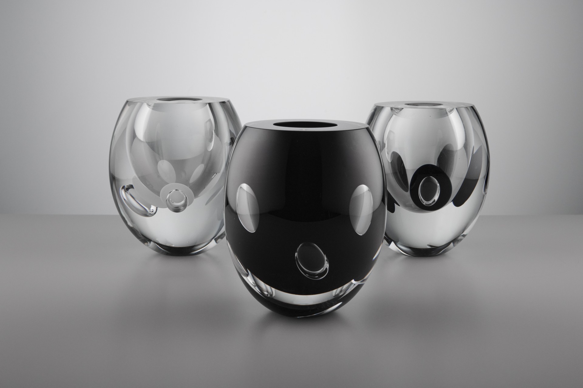 Group of Three 'Claritas' Vases image 2