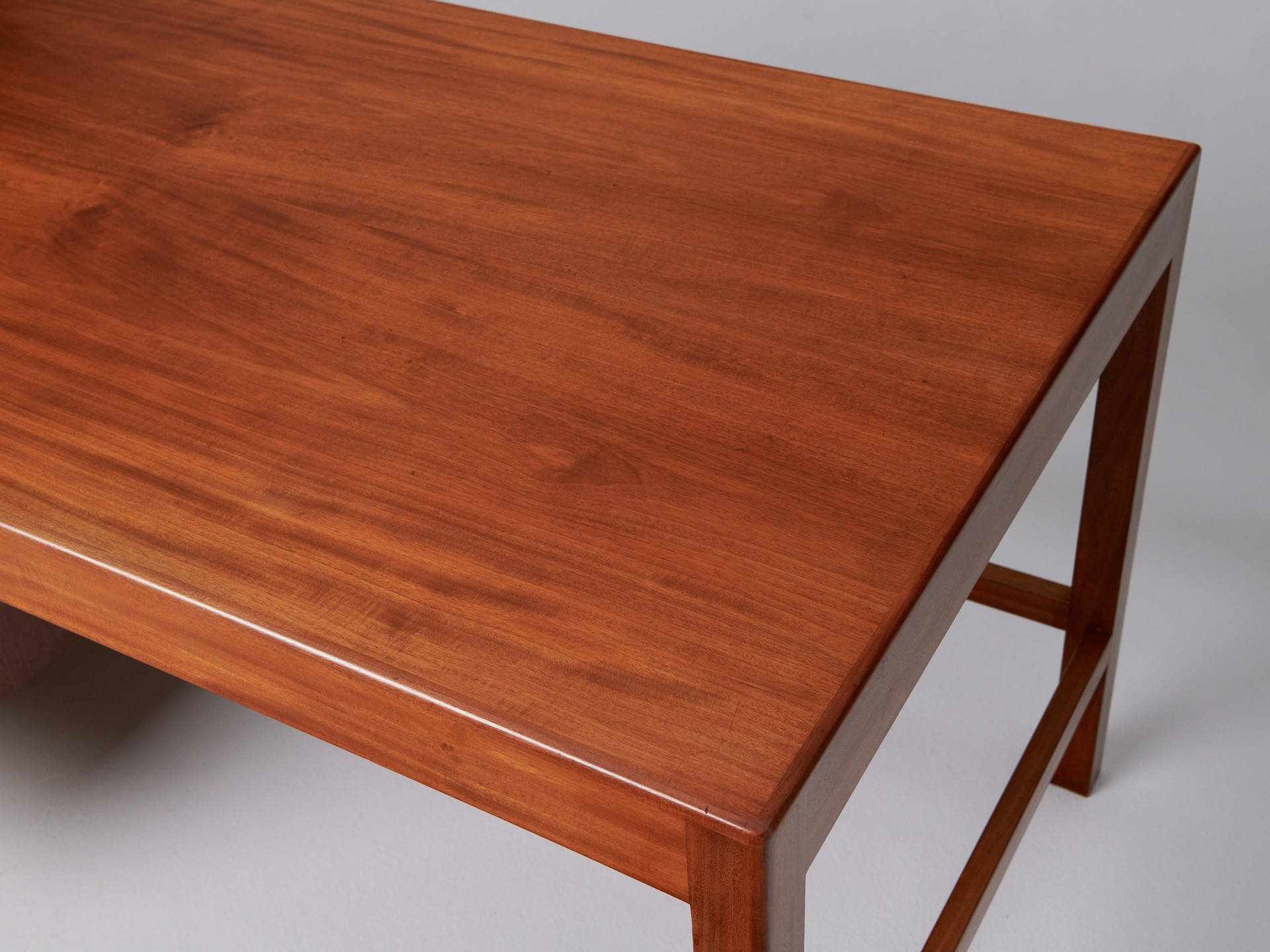 Desk image 6