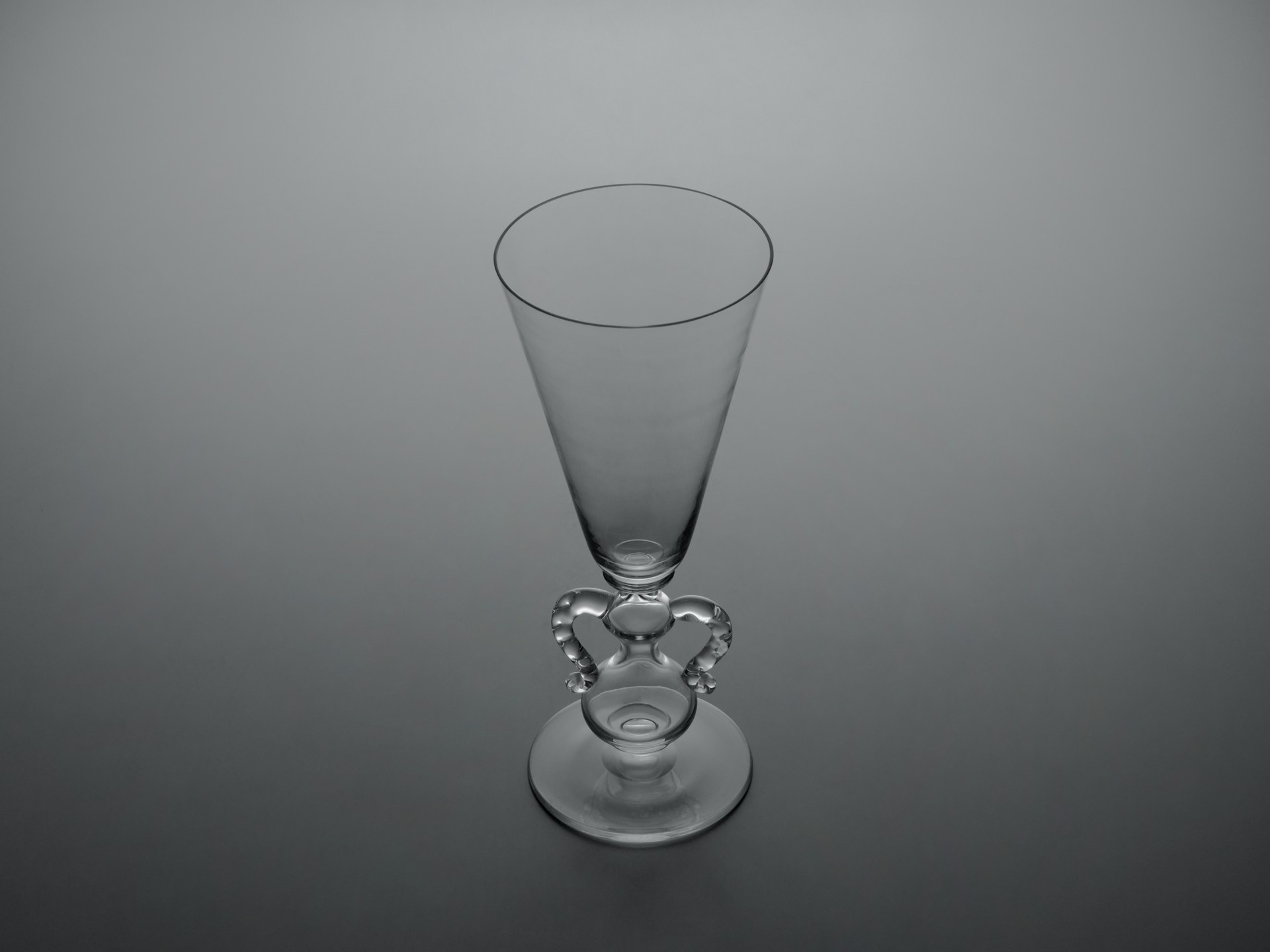 Vase image 3