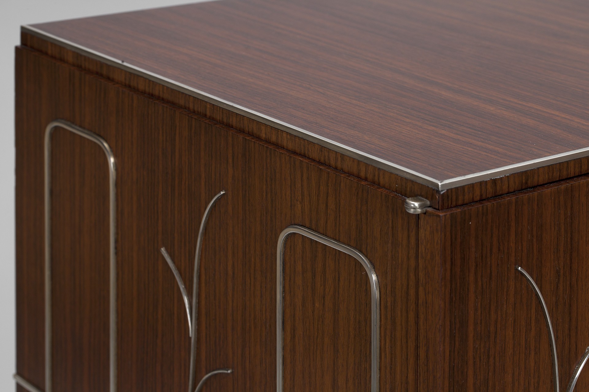 Bar Cabinet image 7