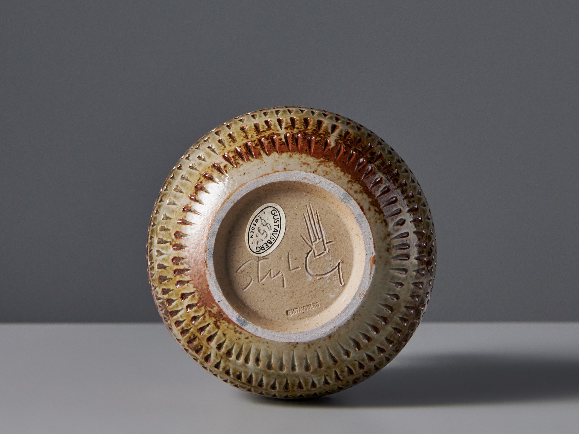 Vase image 4