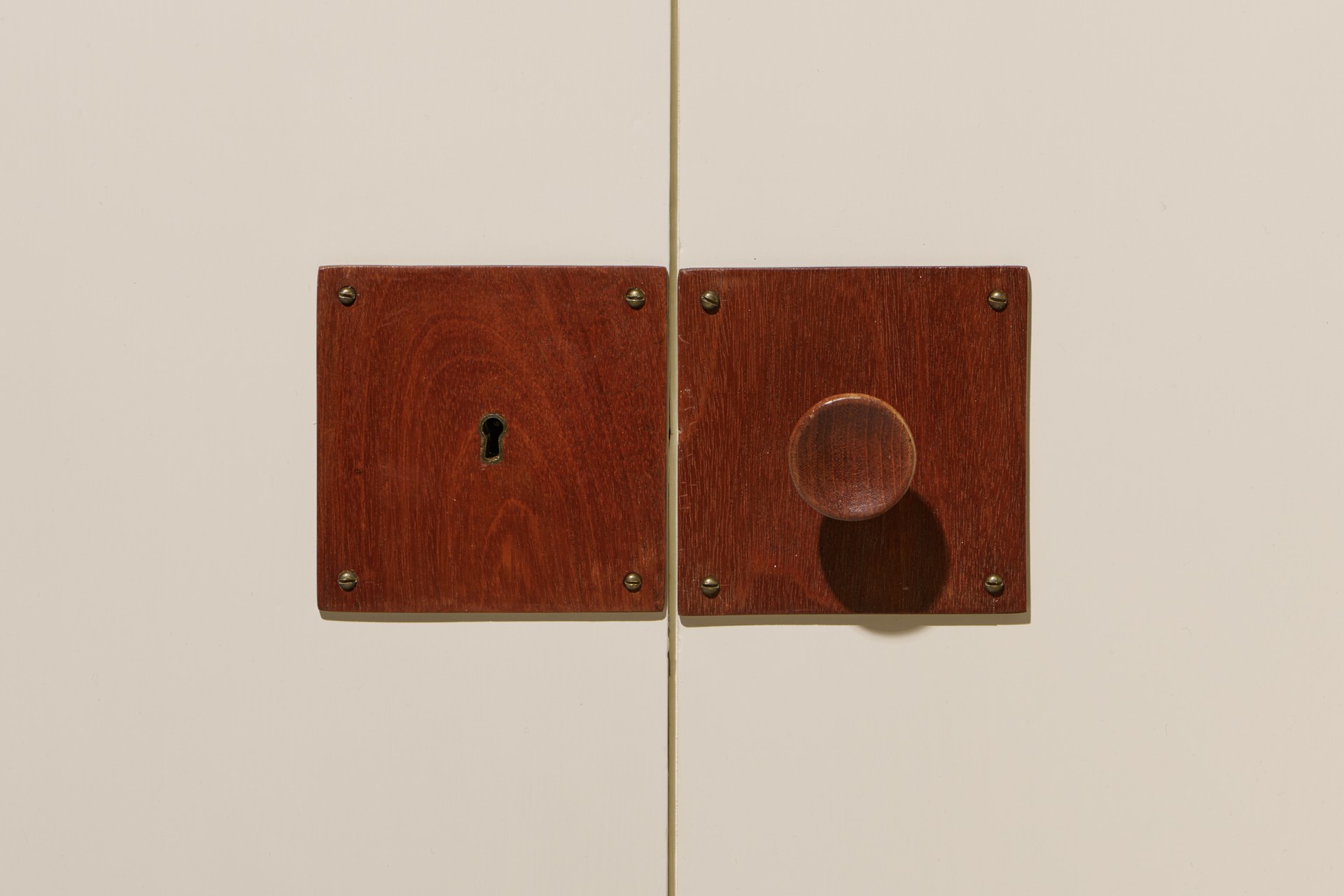 Sideboard image 6