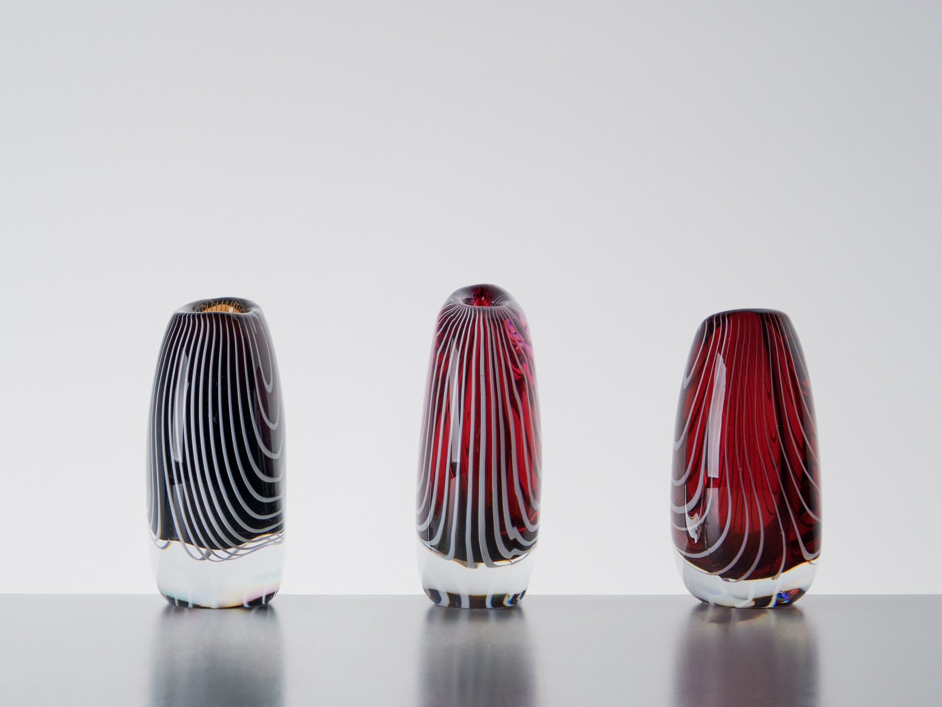 Set of Three Vases image 4