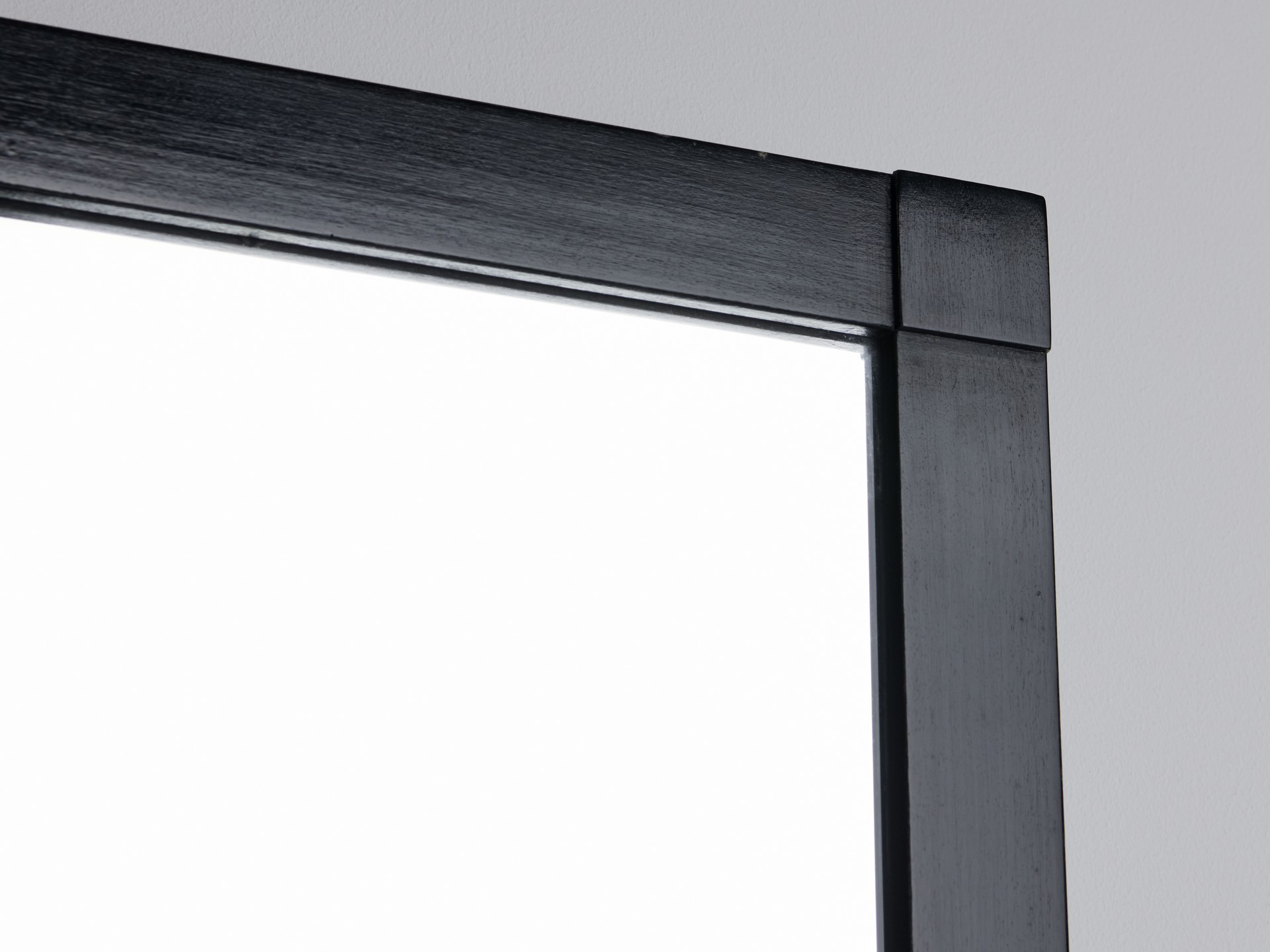 Table and Mirror image 3