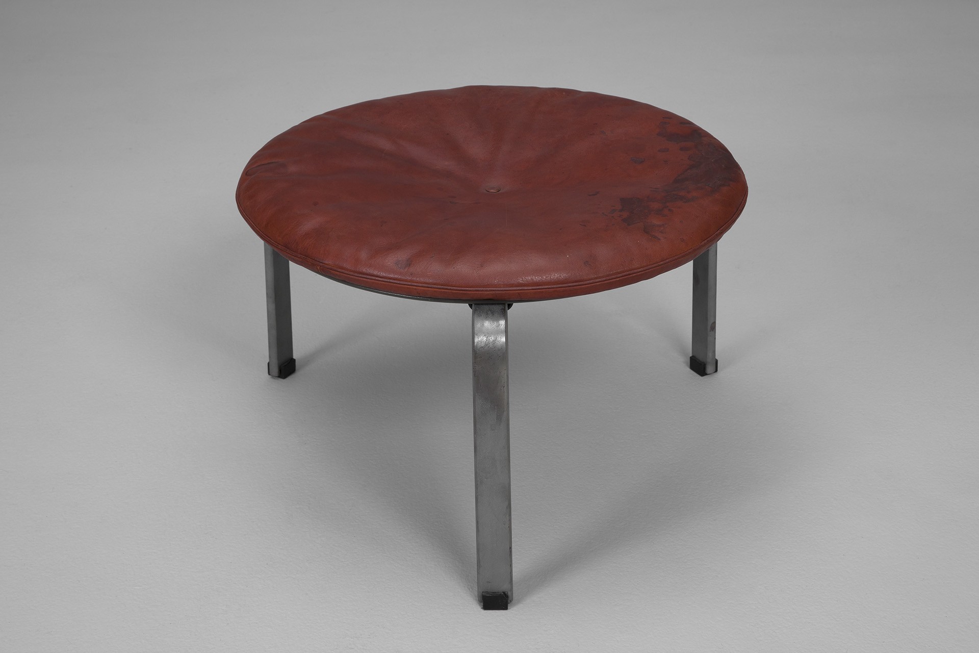 Stool "Pk 33" image 2