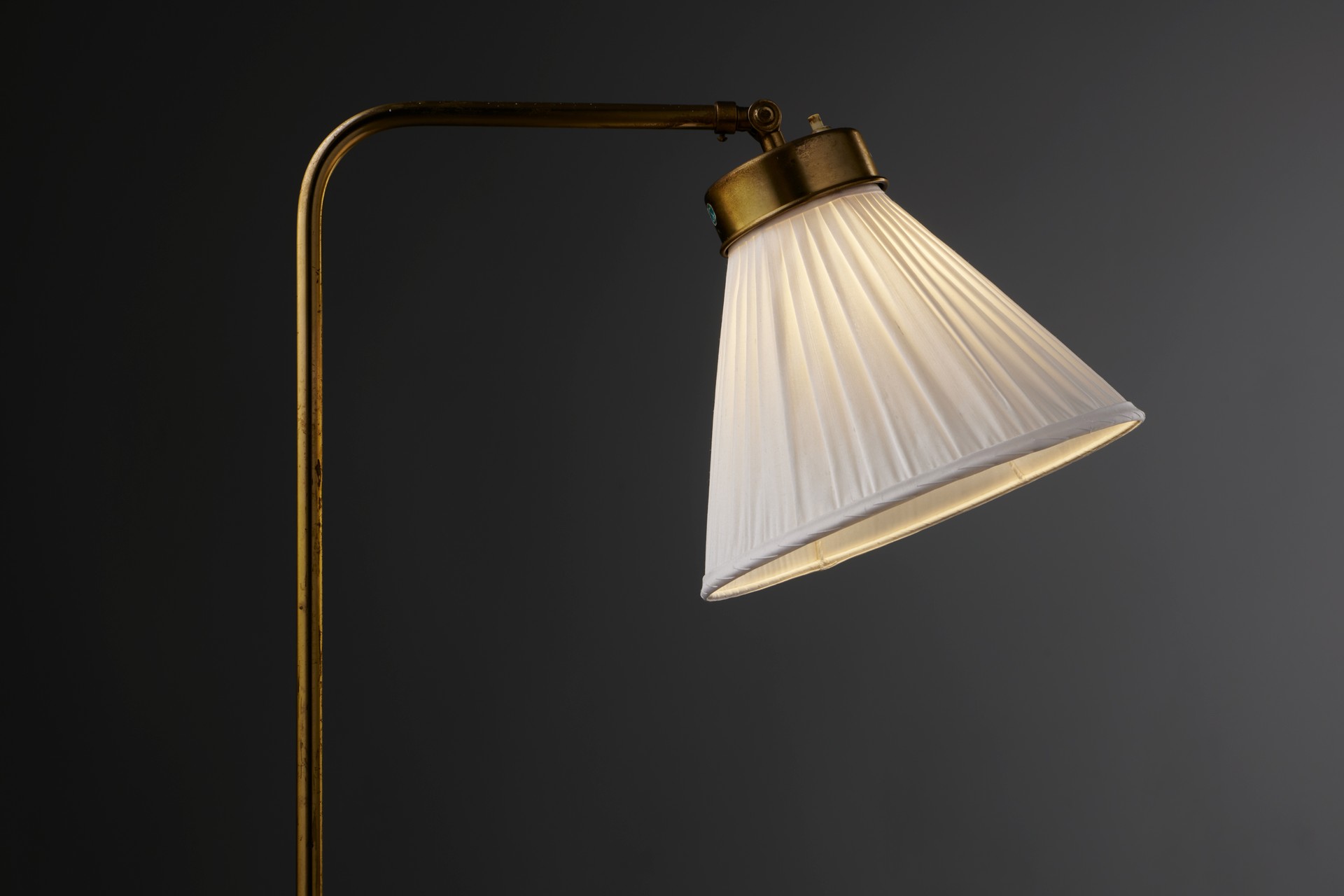 Adjustable Floor Lamp image 3