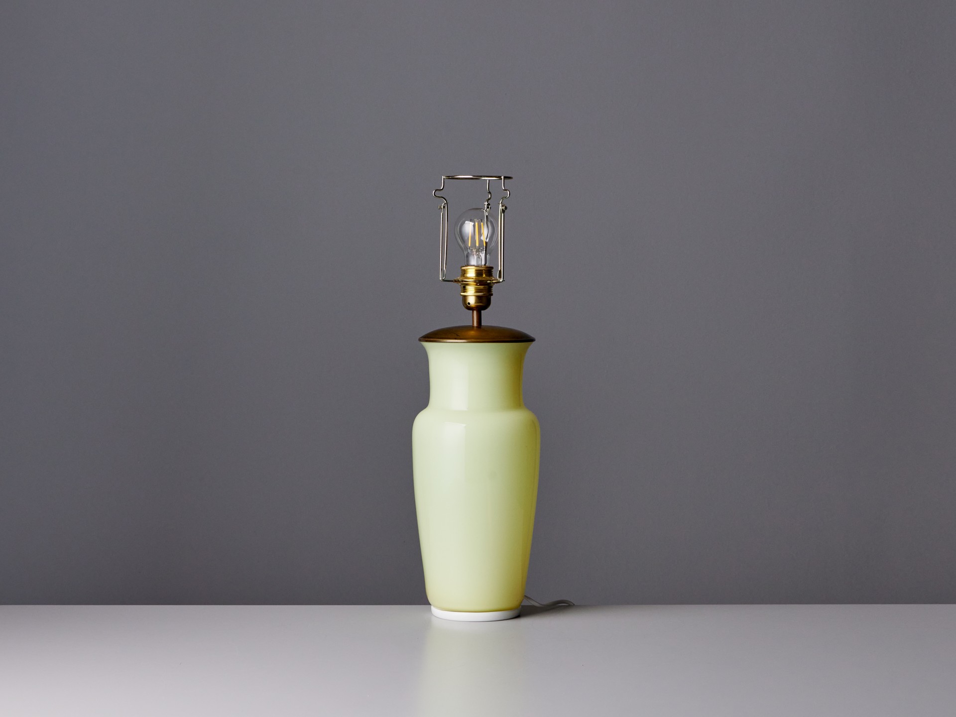 Table Lamp image 3
