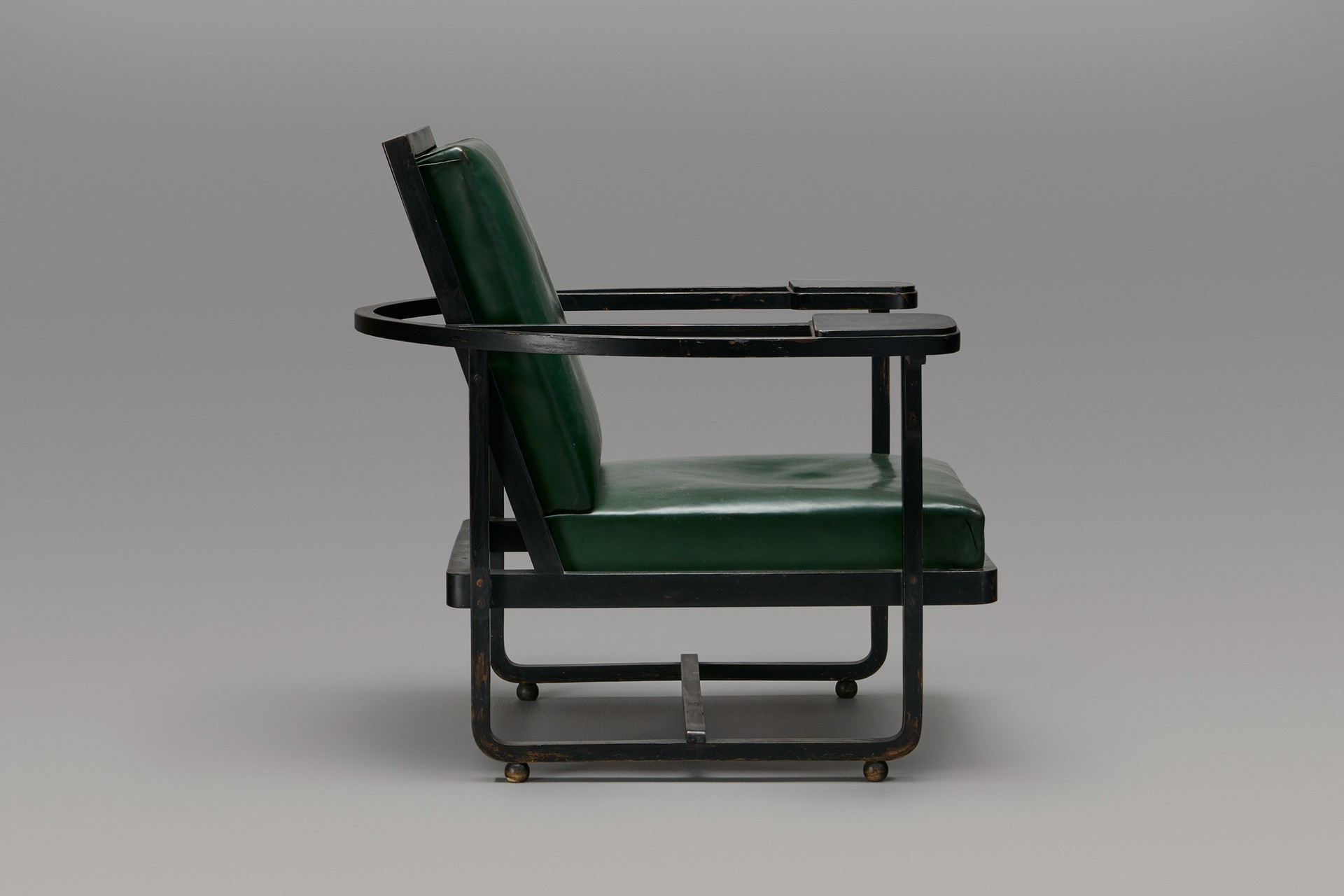 Armchair image 3