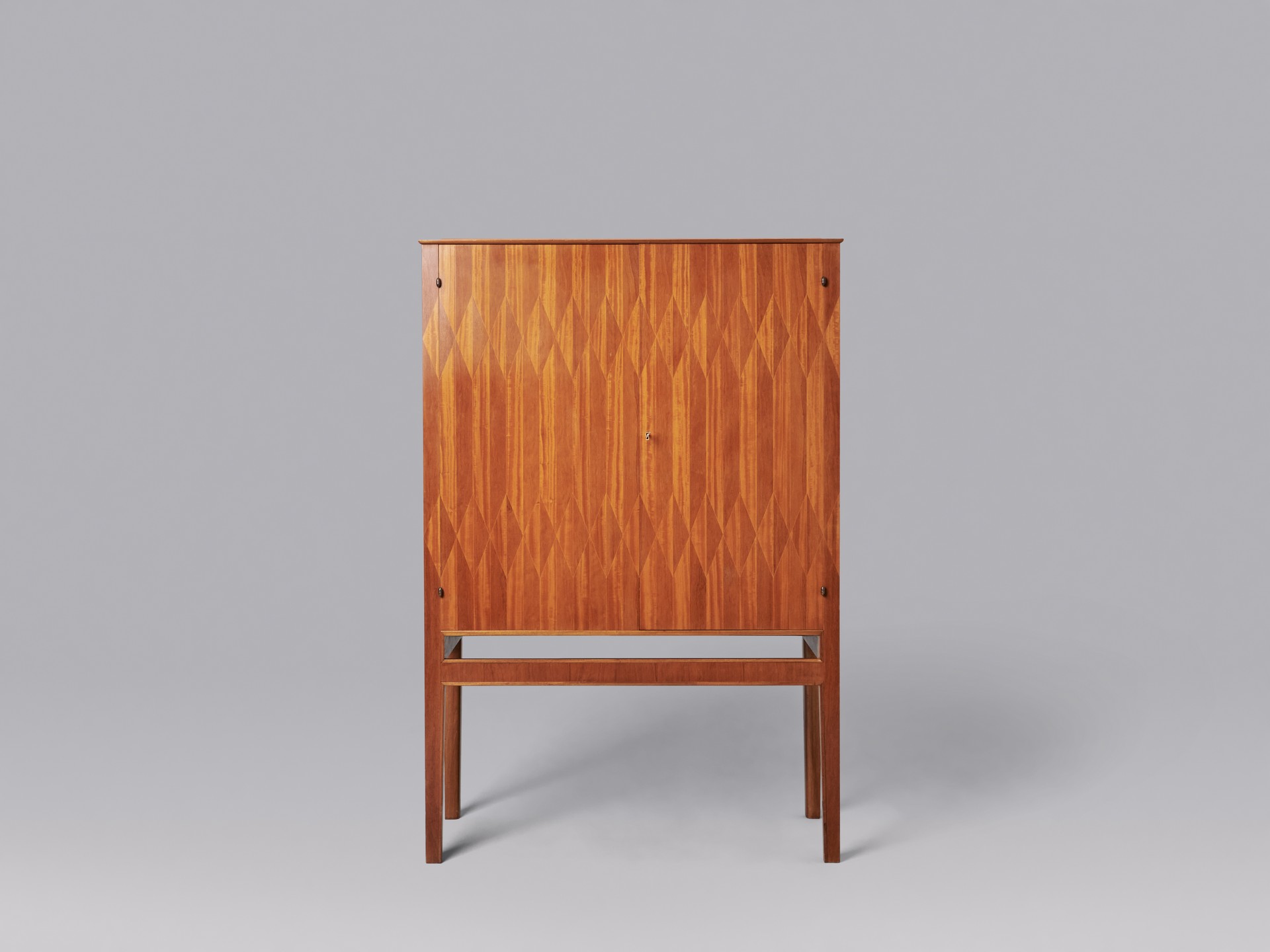 Cabinet image 2